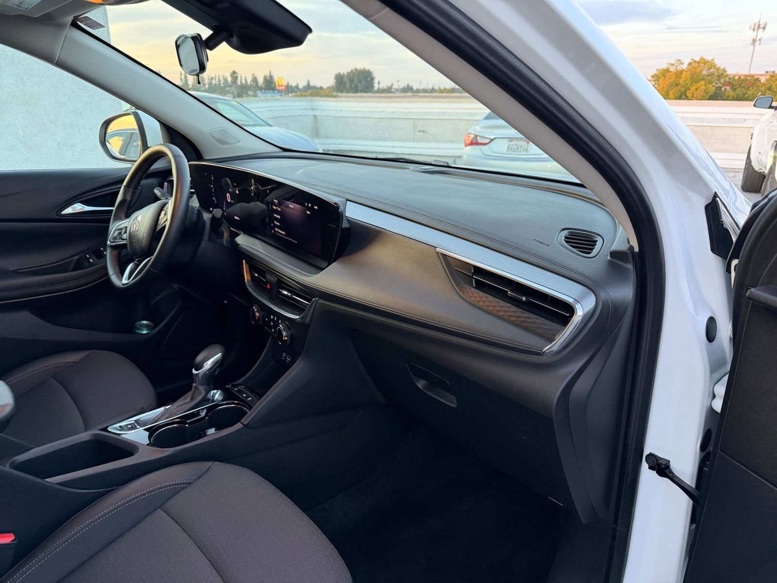 Thumbnail: 2025 Buick Encore GX - 33