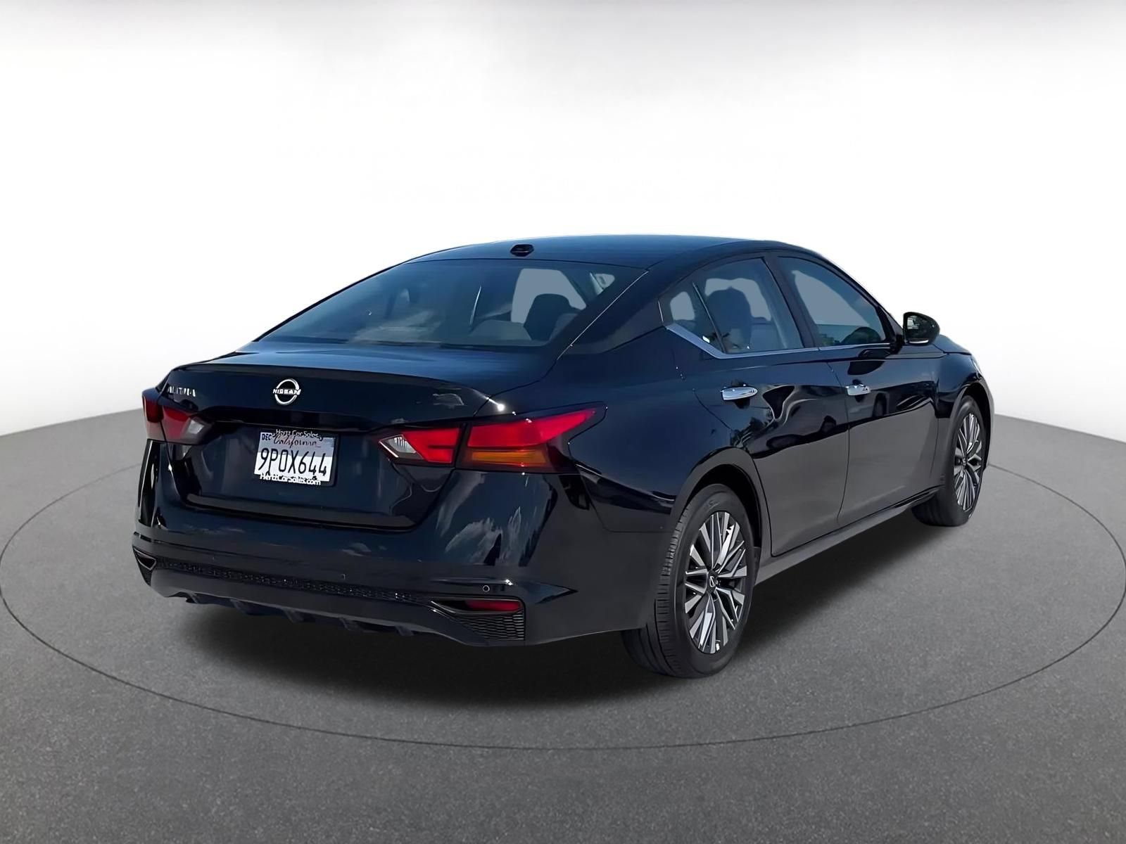 Thumbnail: 2025 Nissan Altima - 13