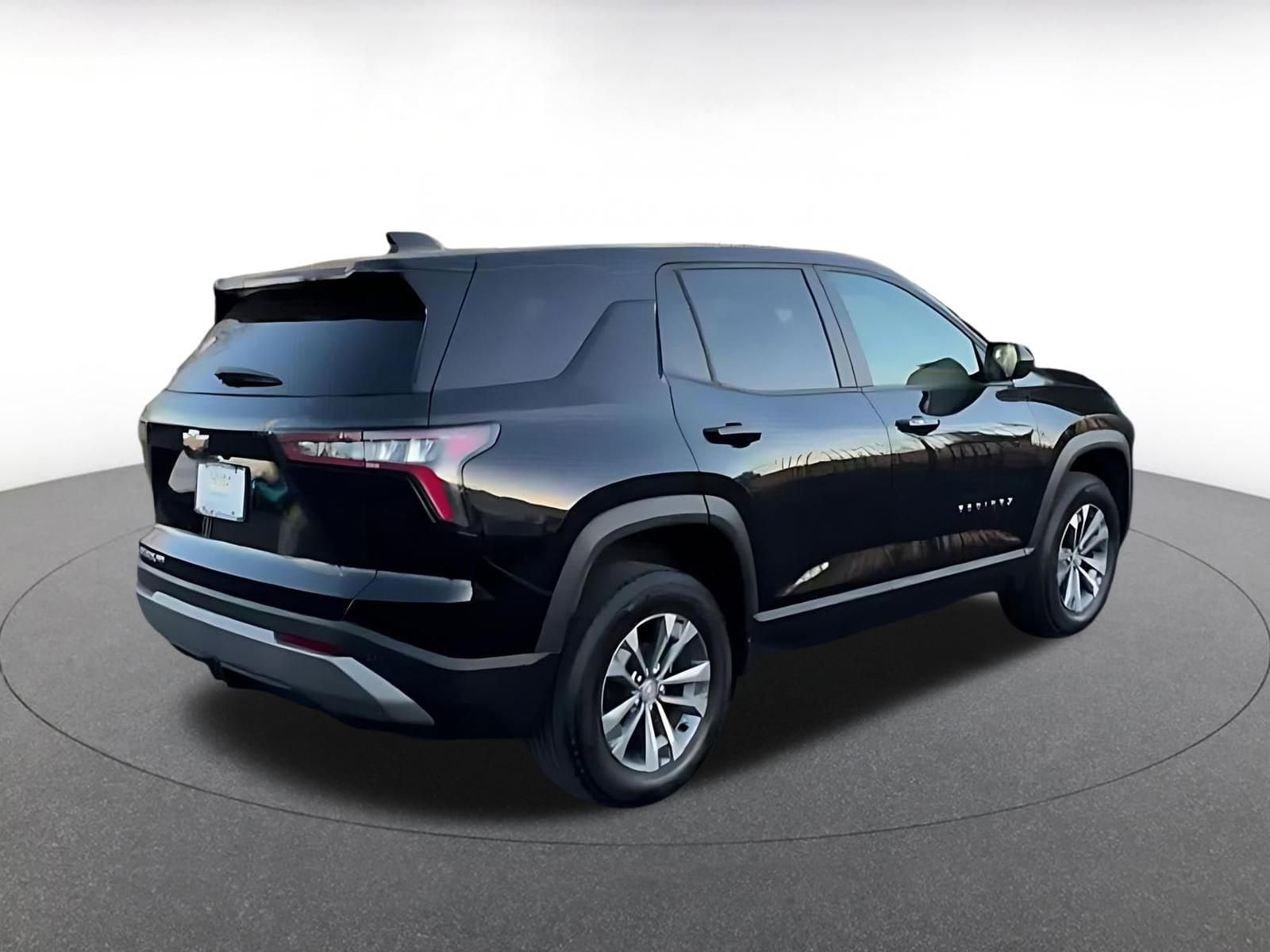 Thumbnail: 2025 Chevrolet Equinox - 12