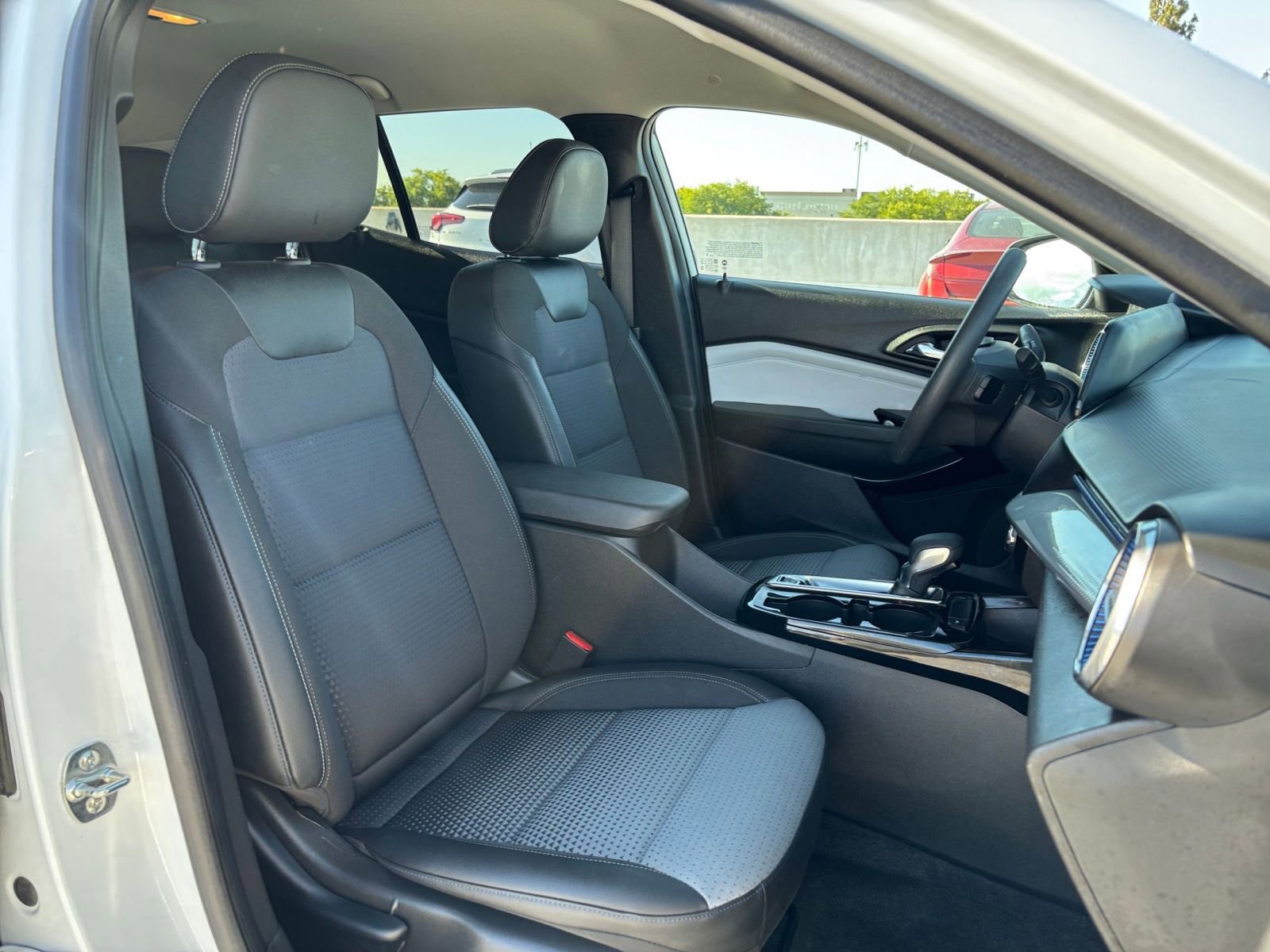 Thumbnail: 2025 Chevrolet Trax - 35