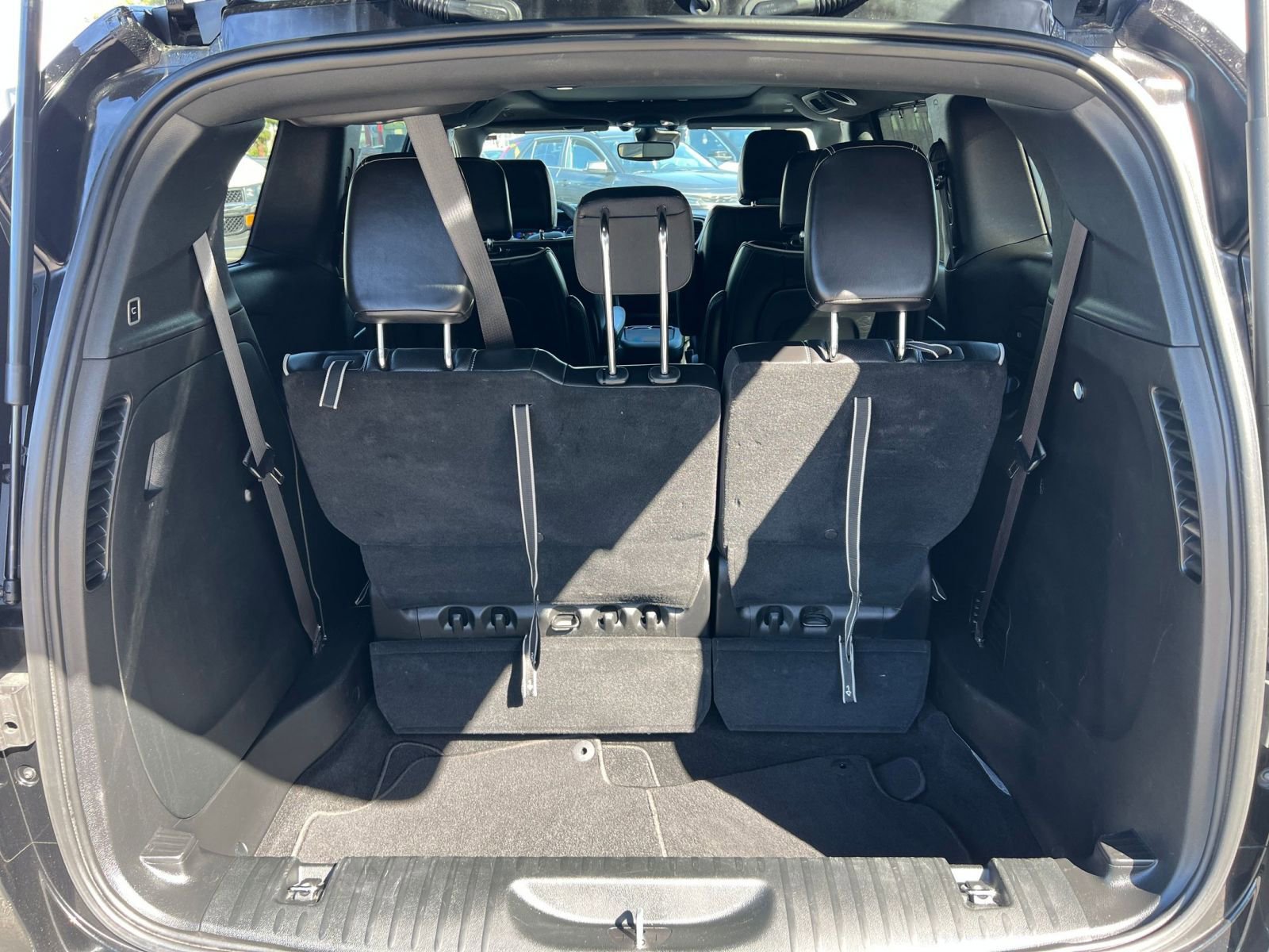 Thumbnail: 2025 Chrysler Pacifica - 33