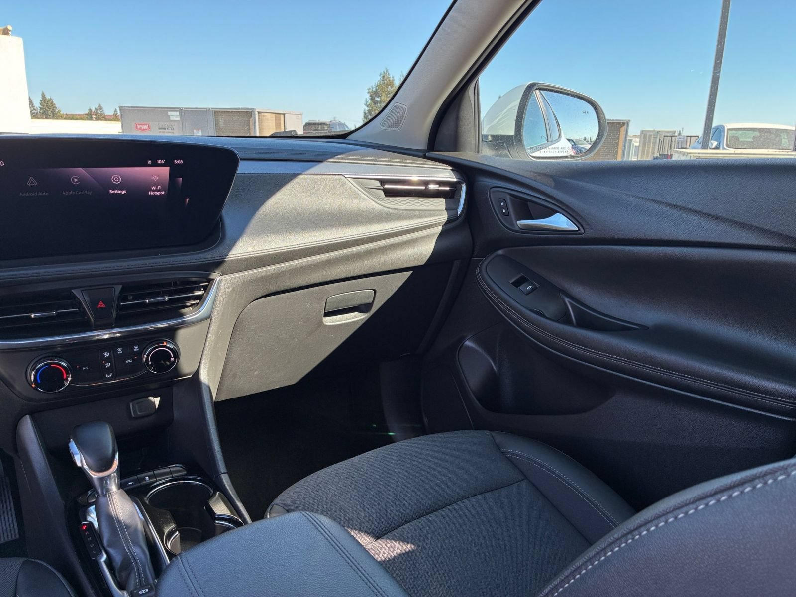 Thumbnail: 2025 Buick Encore GX - 34