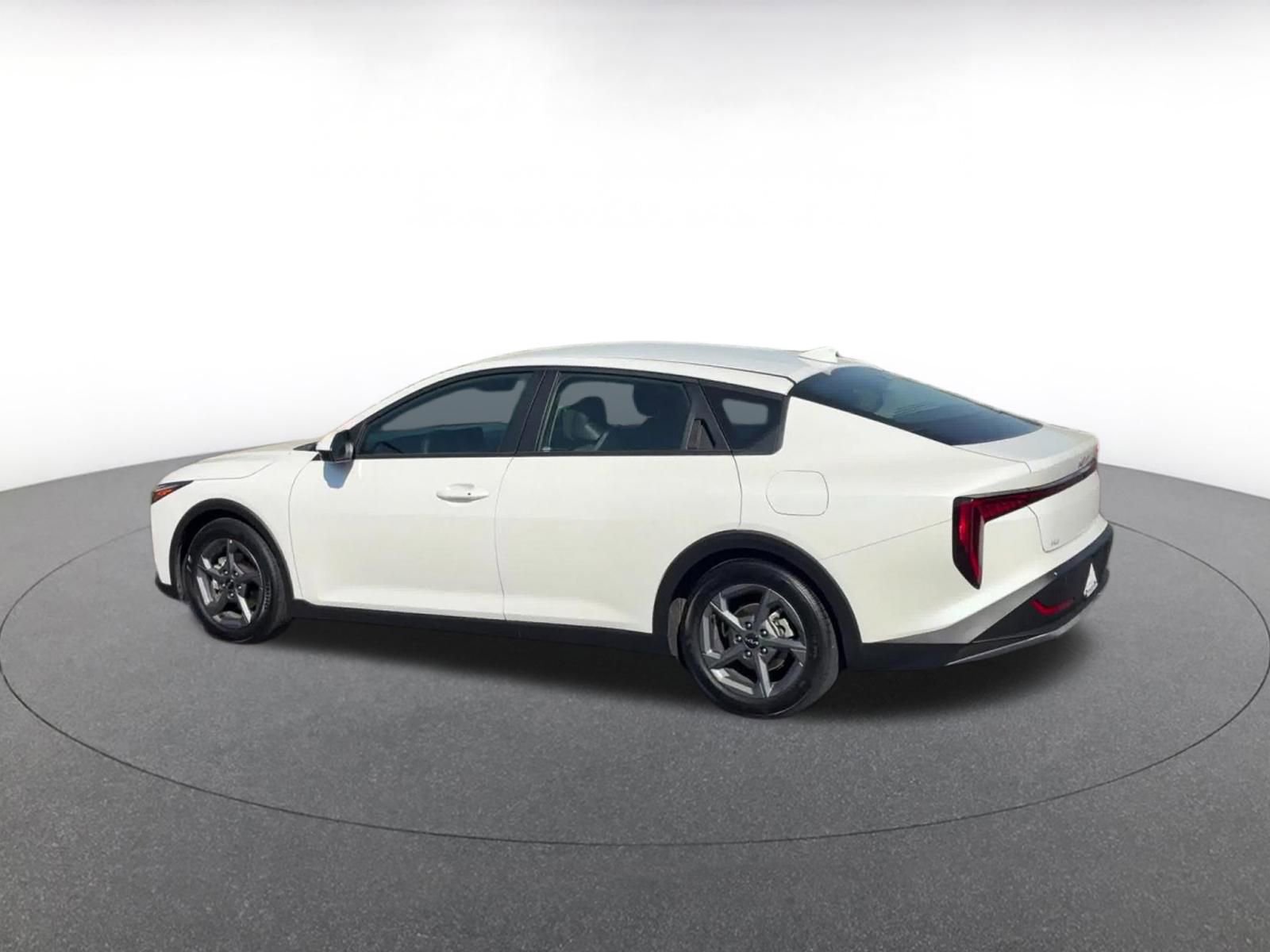 Thumbnail: 2025 Kia K4 - 10