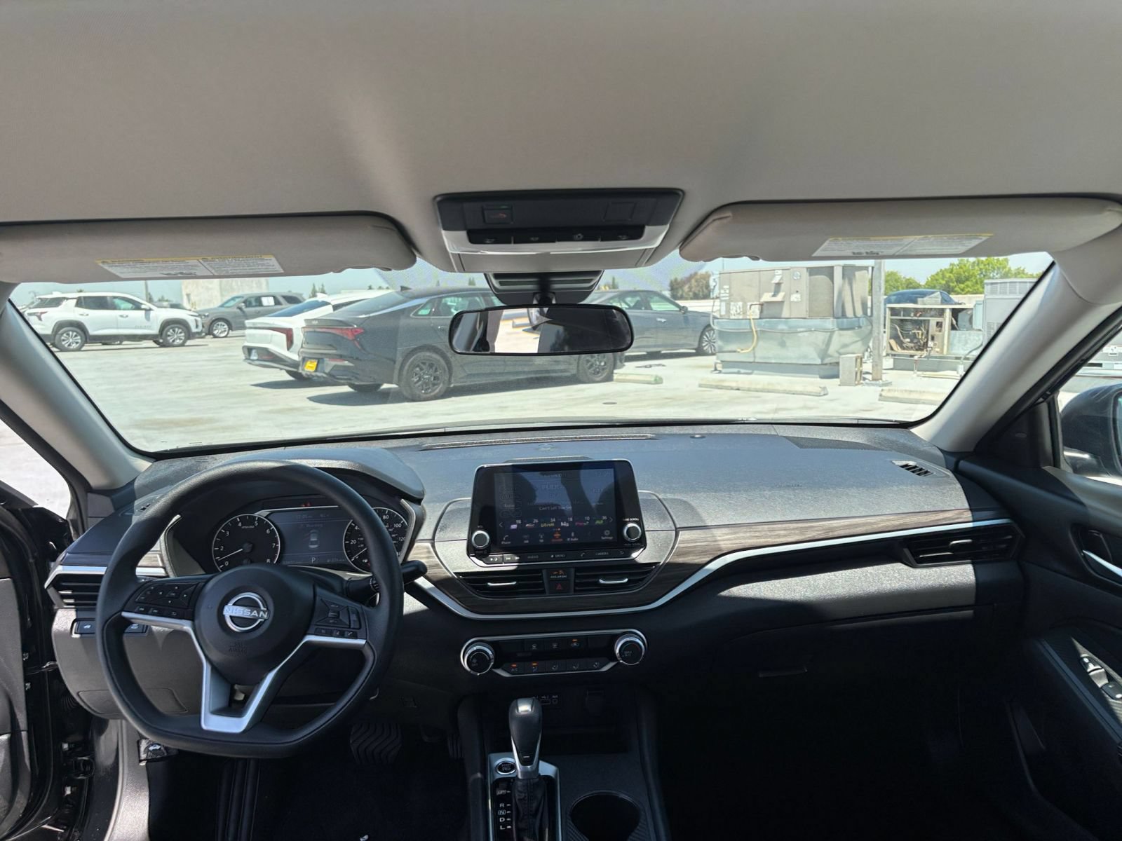 Thumbnail: 2025 Nissan Altima - 28