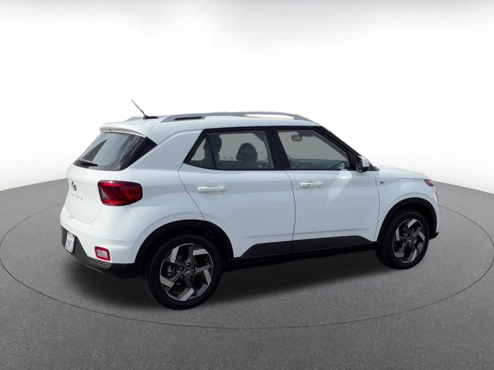 Thumbnail: 2025 Hyundai Venue - 15