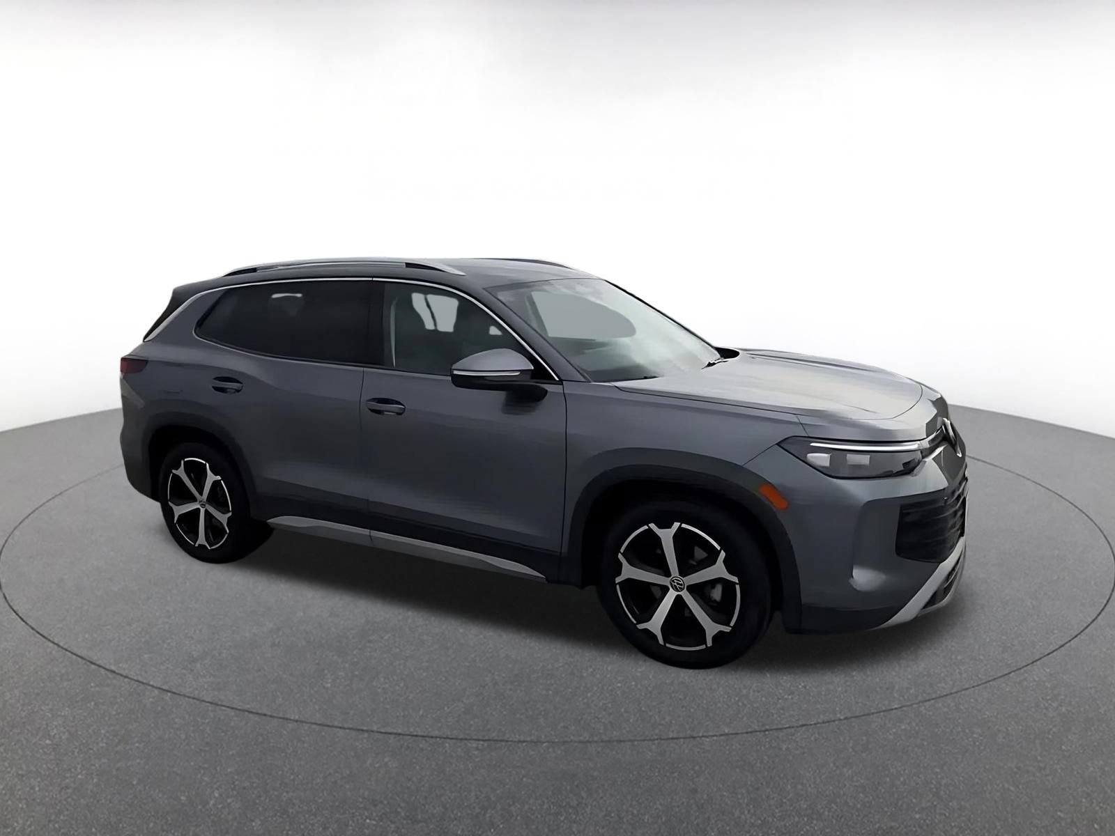Thumbnail: 2026 Volkswagen Tiguan - 2
