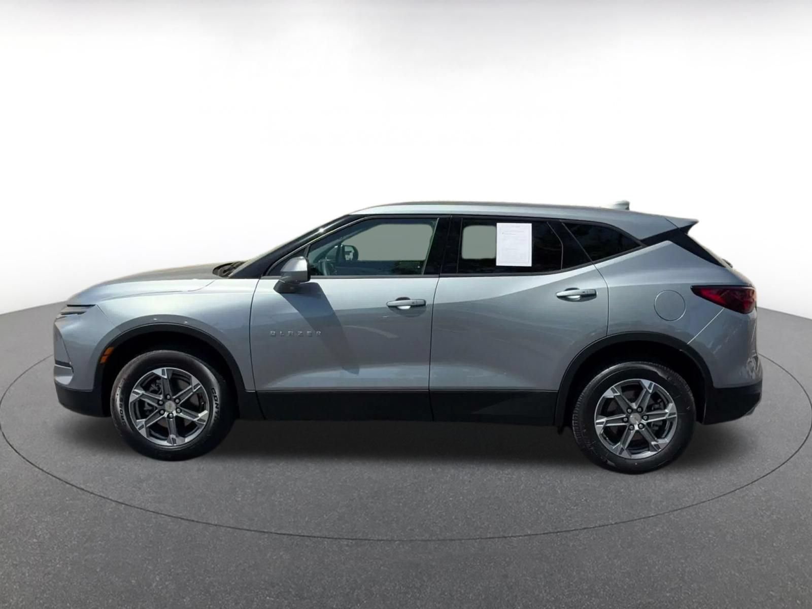 Thumbnail: 2026 Chevrolet Blazer - 9