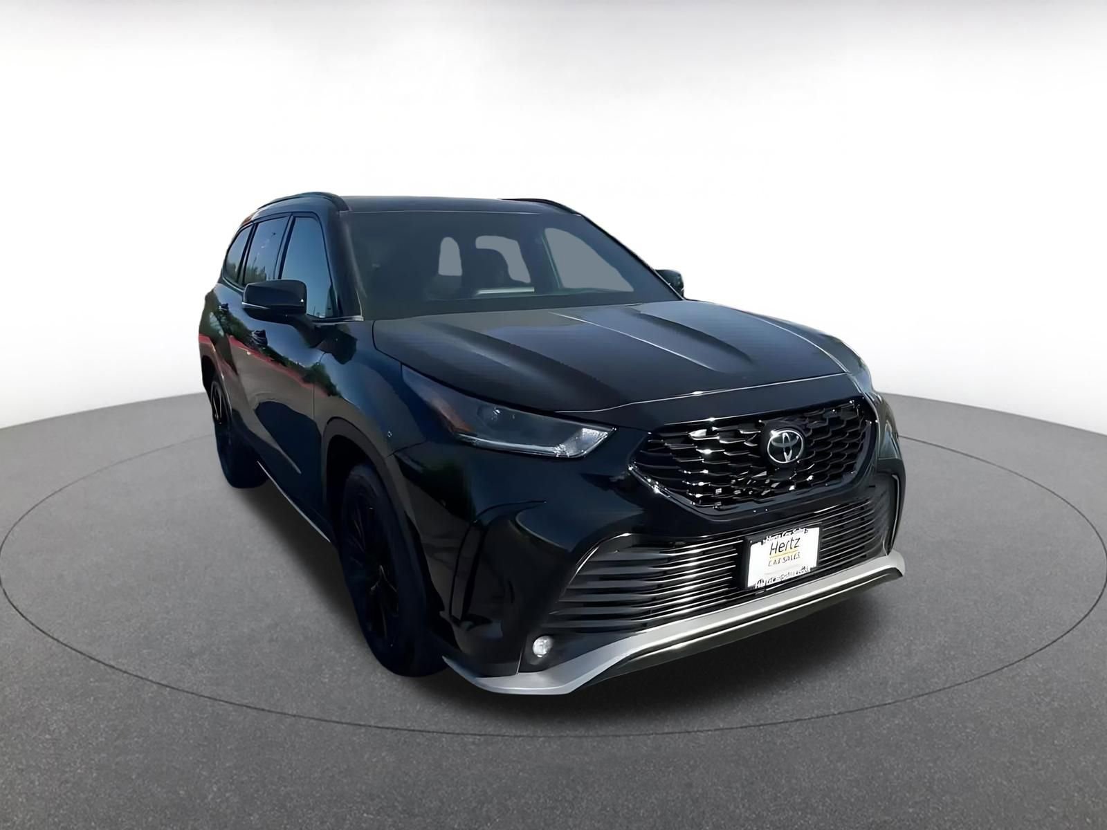 Thumbnail: 2024 Toyota Highlander - 3