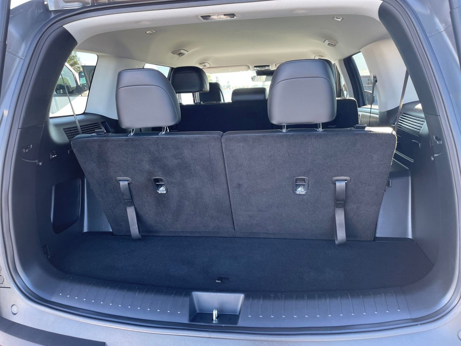 Thumbnail: 2025 Hyundai Santa Fe - 31