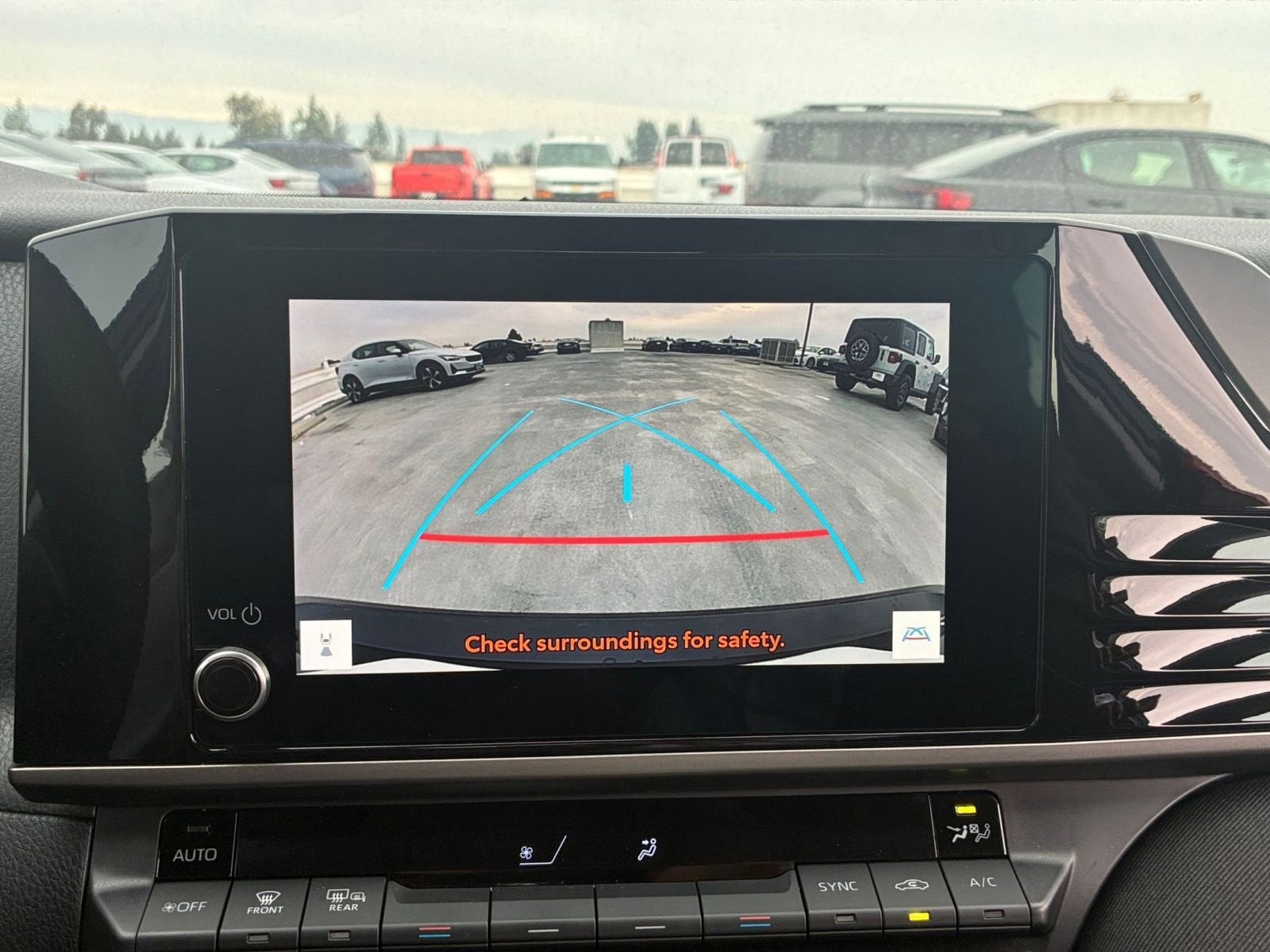 Thumbnail: 2025 Toyota Camry - 17