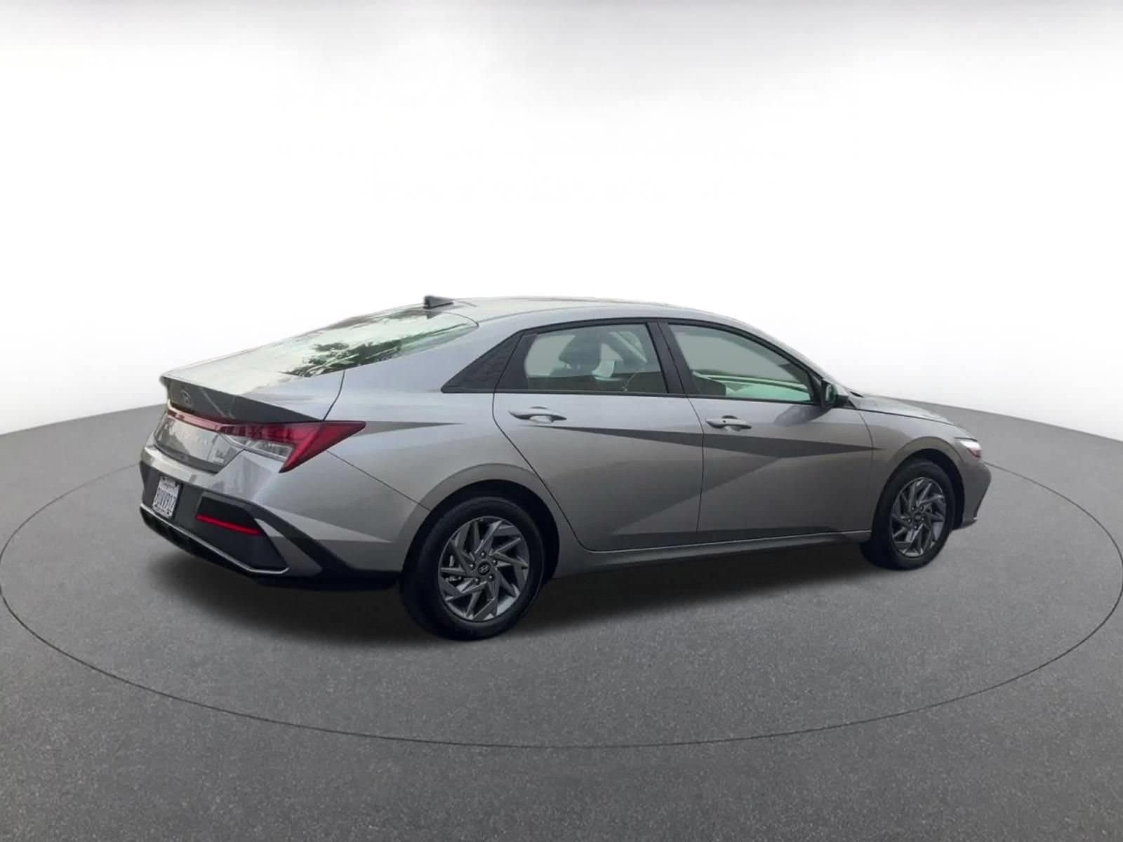 Thumbnail: 2026 Hyundai Elantra - 14