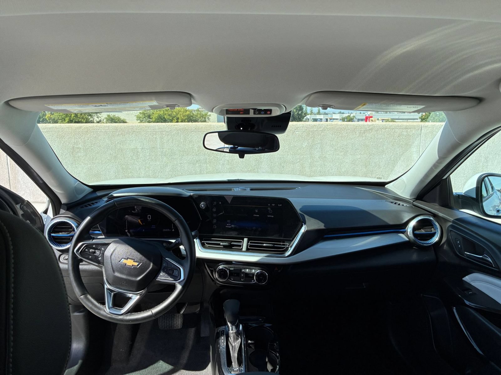 Thumbnail: 2025 Chevrolet Trax - 27