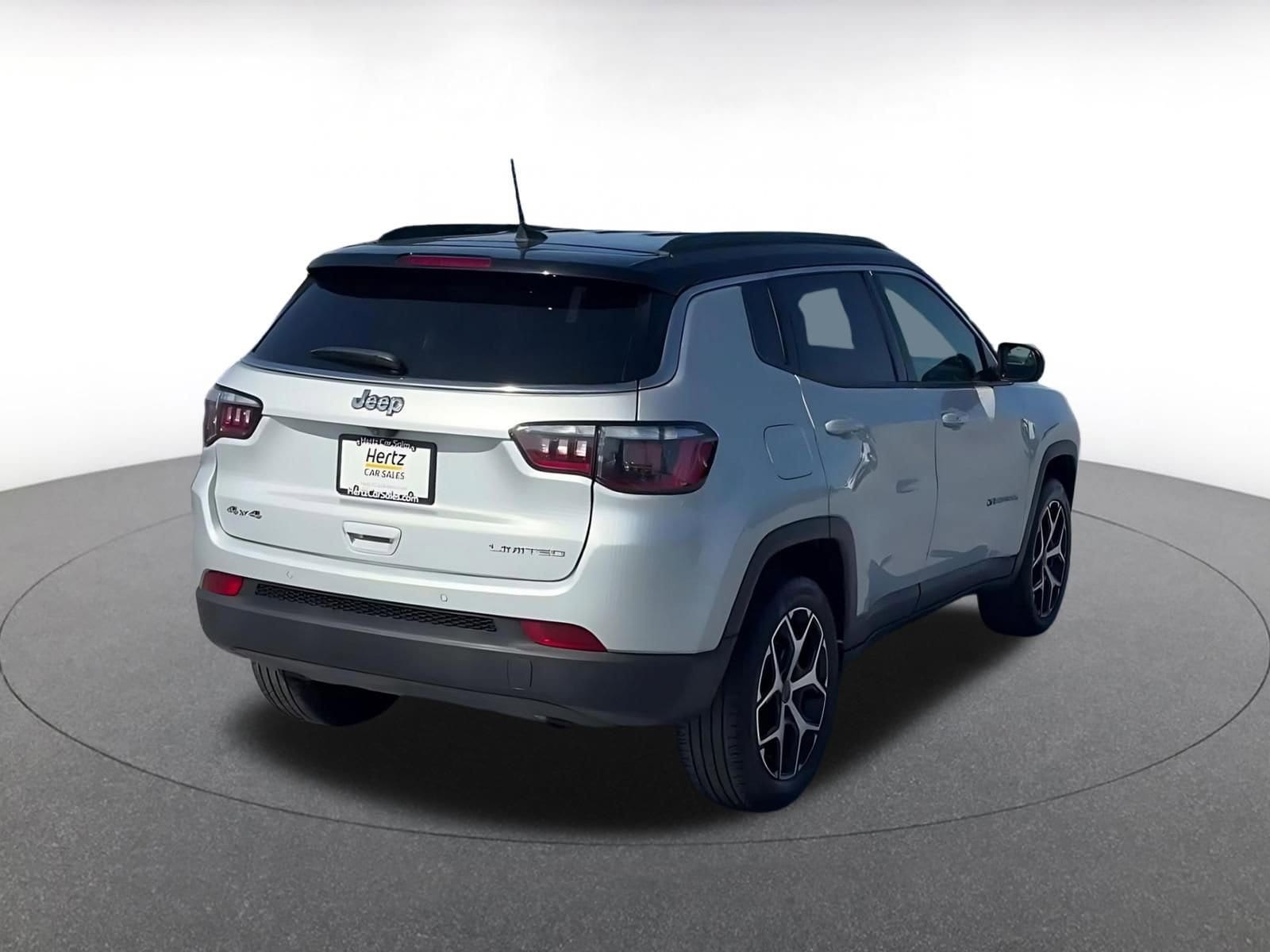 Thumbnail: 2025 Jeep Compass - 14