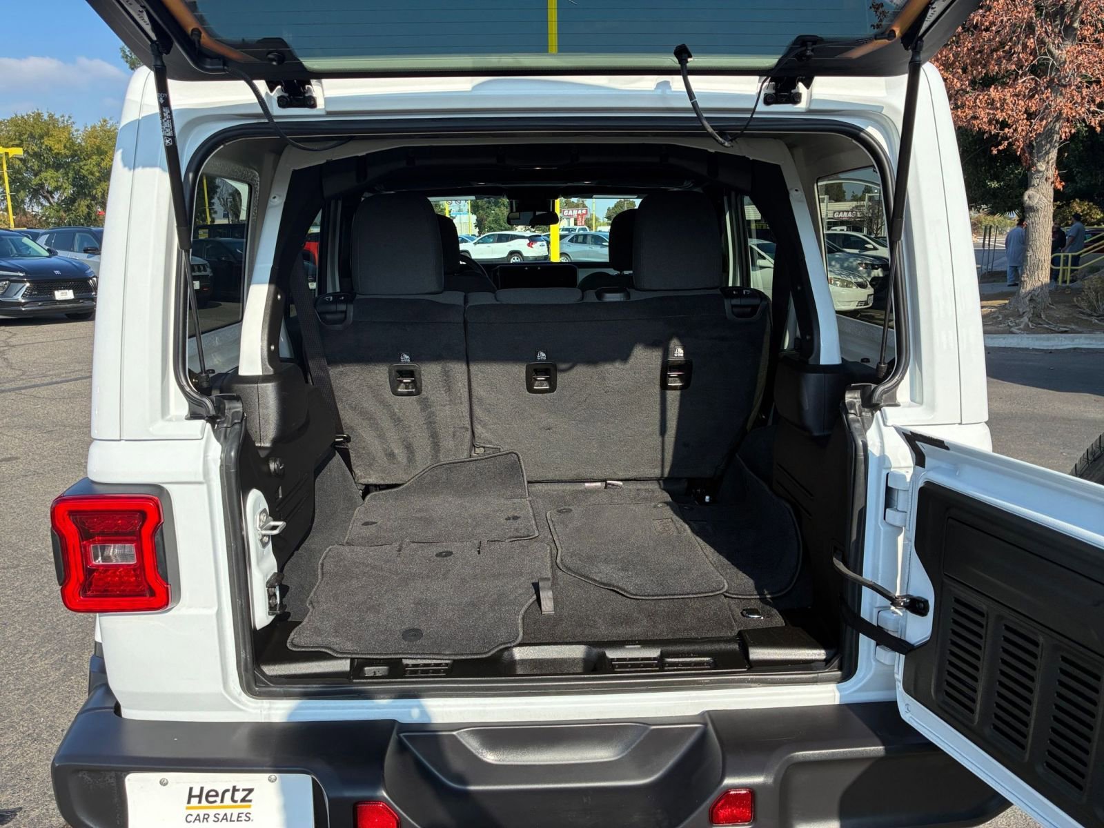 Thumbnail: 2025 Jeep Wrangler - 30