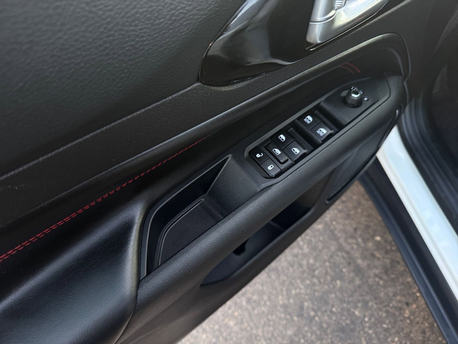 Thumbnail: 2025 Jeep Compass - 23