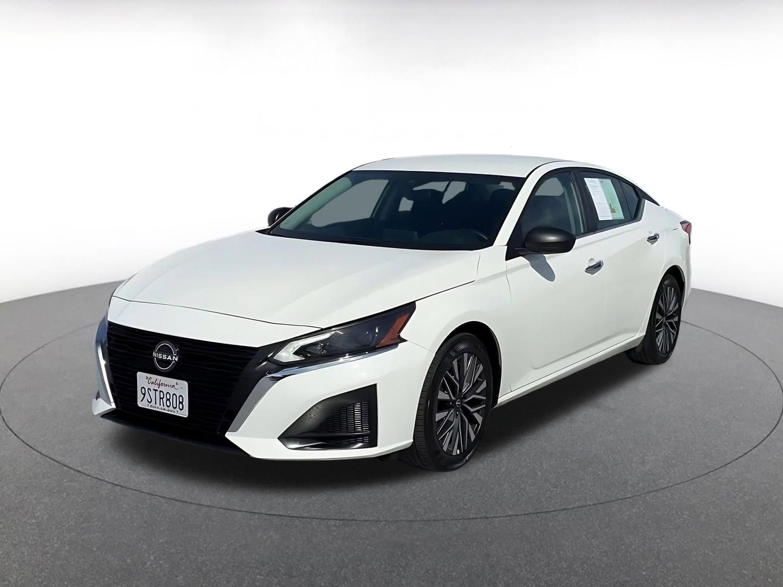 Thumbnail: 2025 Nissan Altima - 7