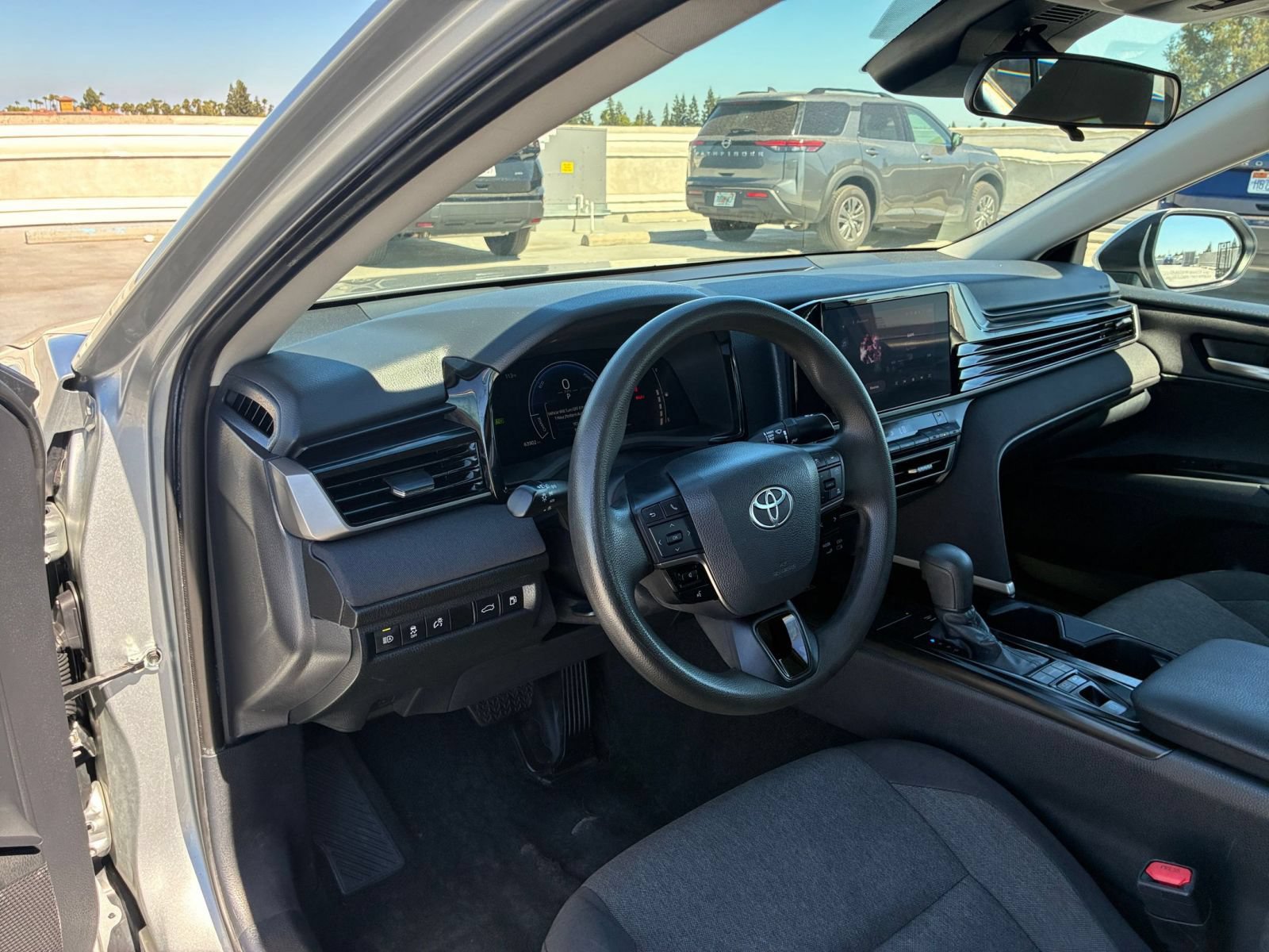 Thumbnail: 2025 Toyota Camry - 33