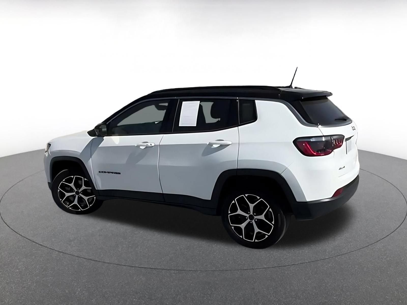 Thumbnail: 2025 Jeep Compass - 8