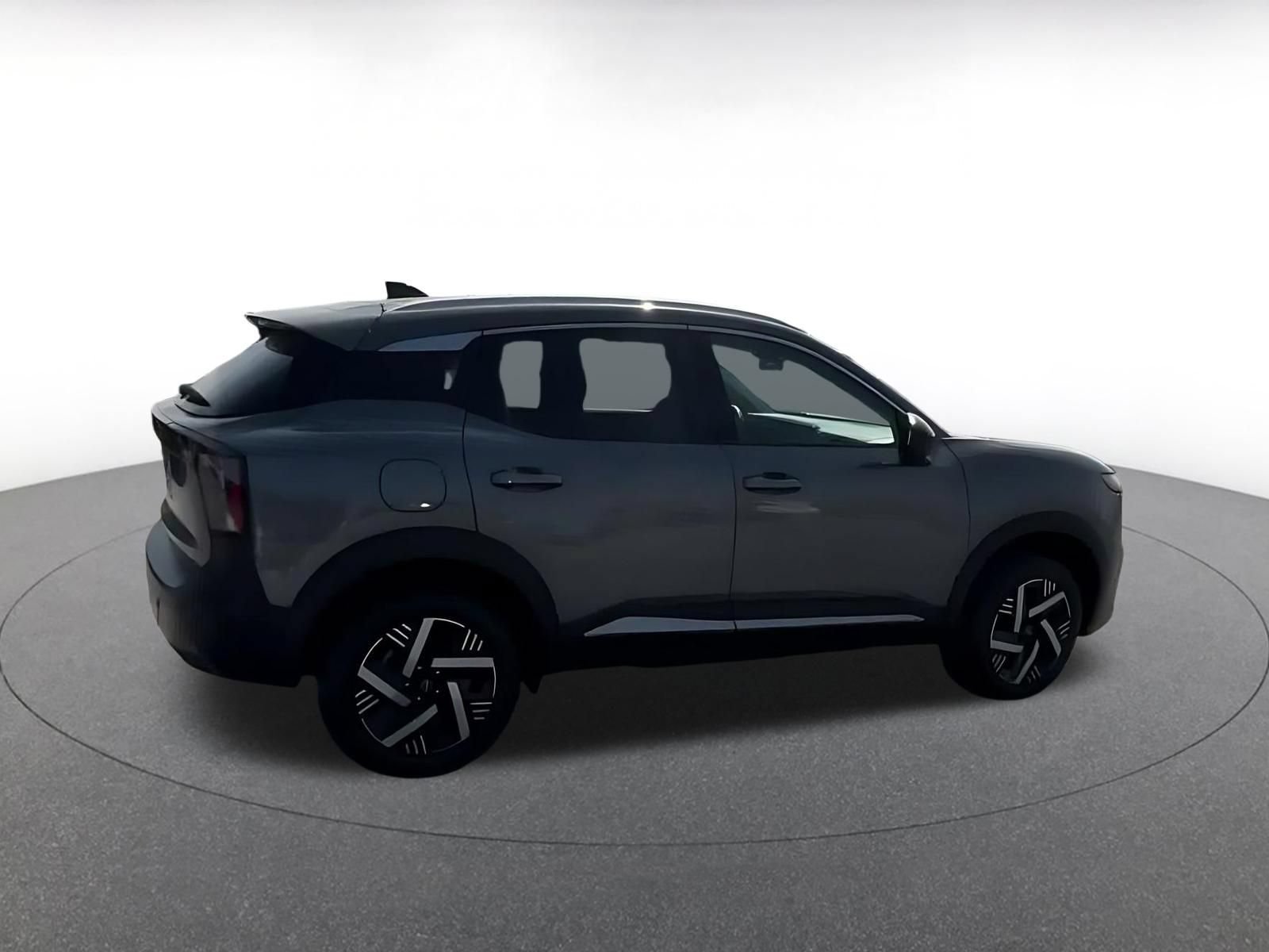 Thumbnail: 2026 Nissan Kicks - 15