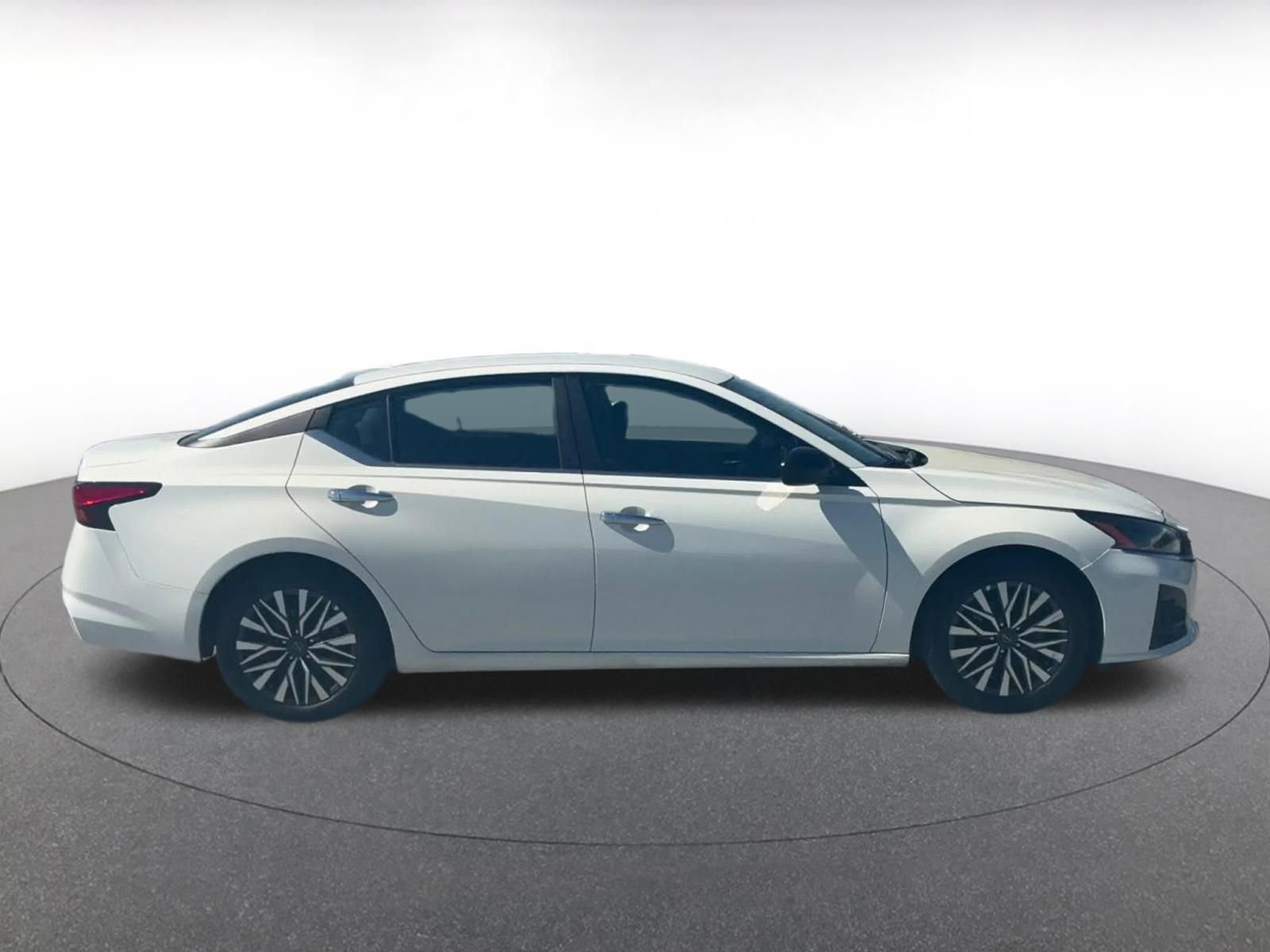 Thumbnail: 2025 Nissan Altima - 16