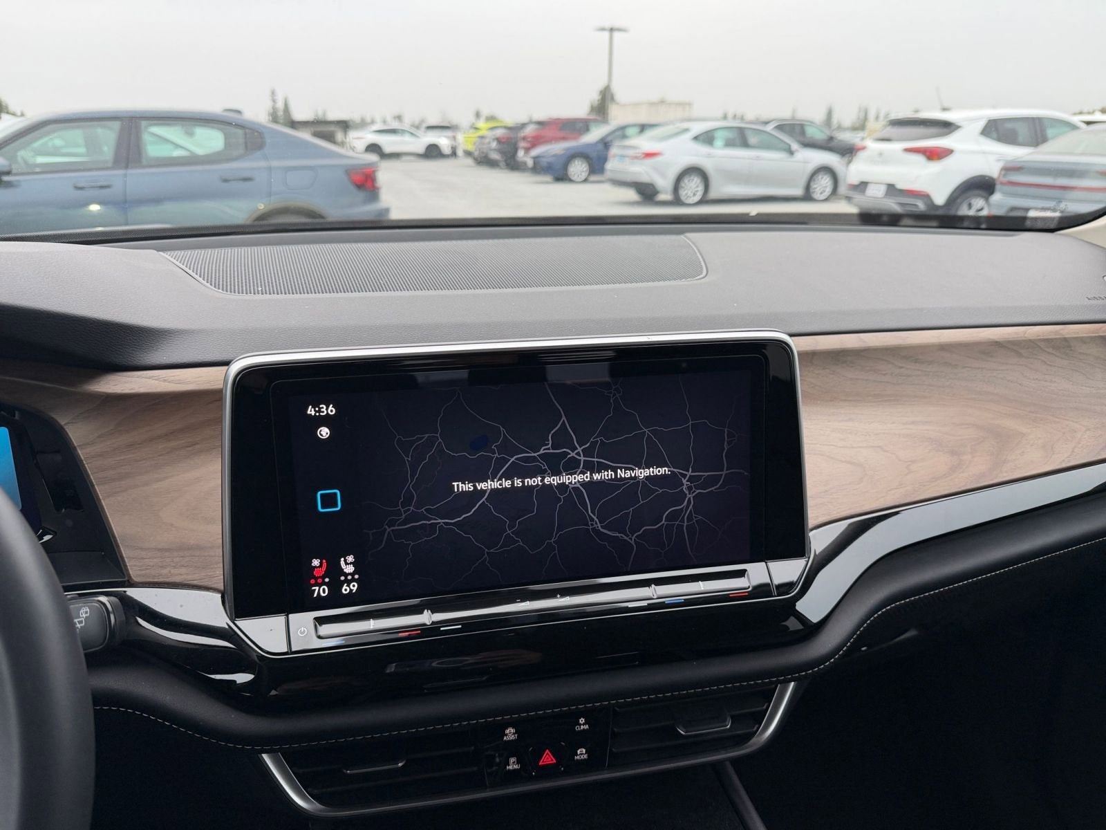 Thumbnail: 2024 Volkswagen Atlas - 21