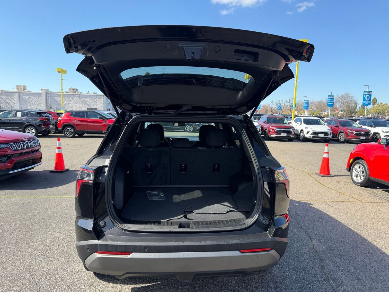 Thumbnail: 2025 Chevrolet Equinox - 31