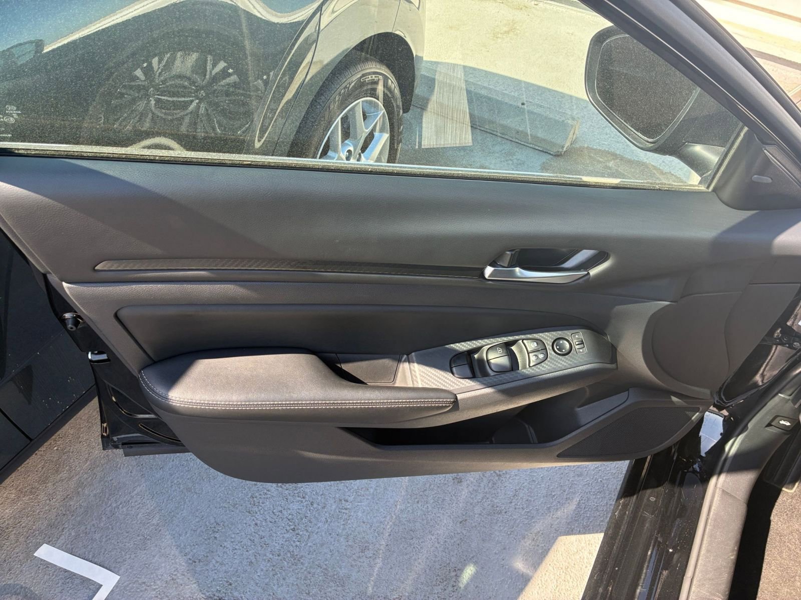 Thumbnail: 2025 Nissan Altima - 18