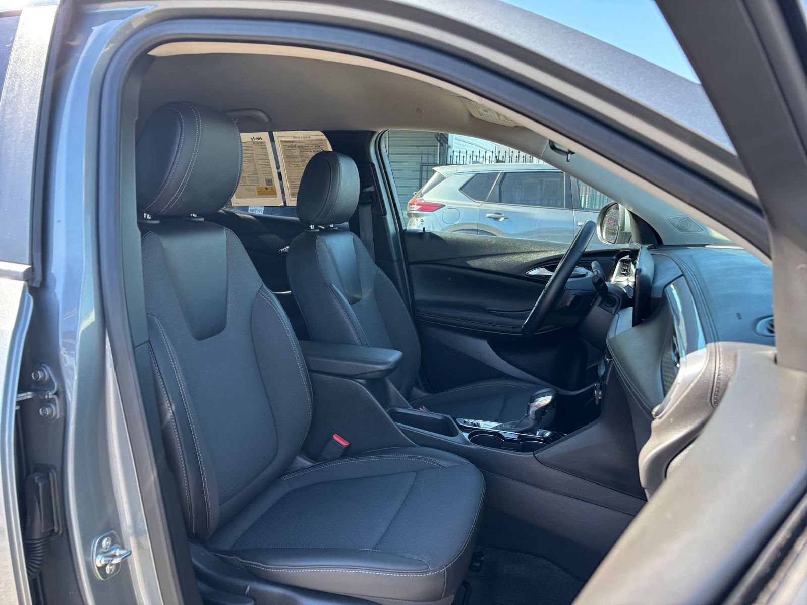 Thumbnail: 2025 Buick Encore GX - 35