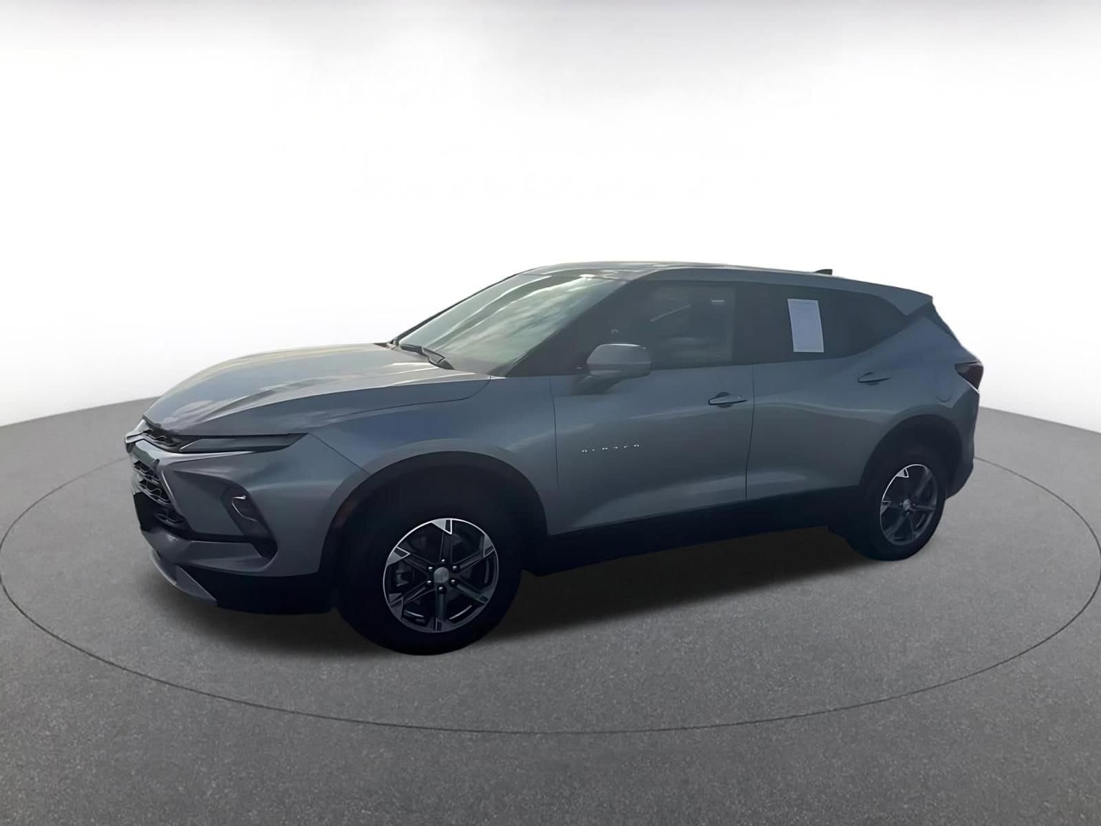 Thumbnail: 2025 Chevrolet Blazer - 8