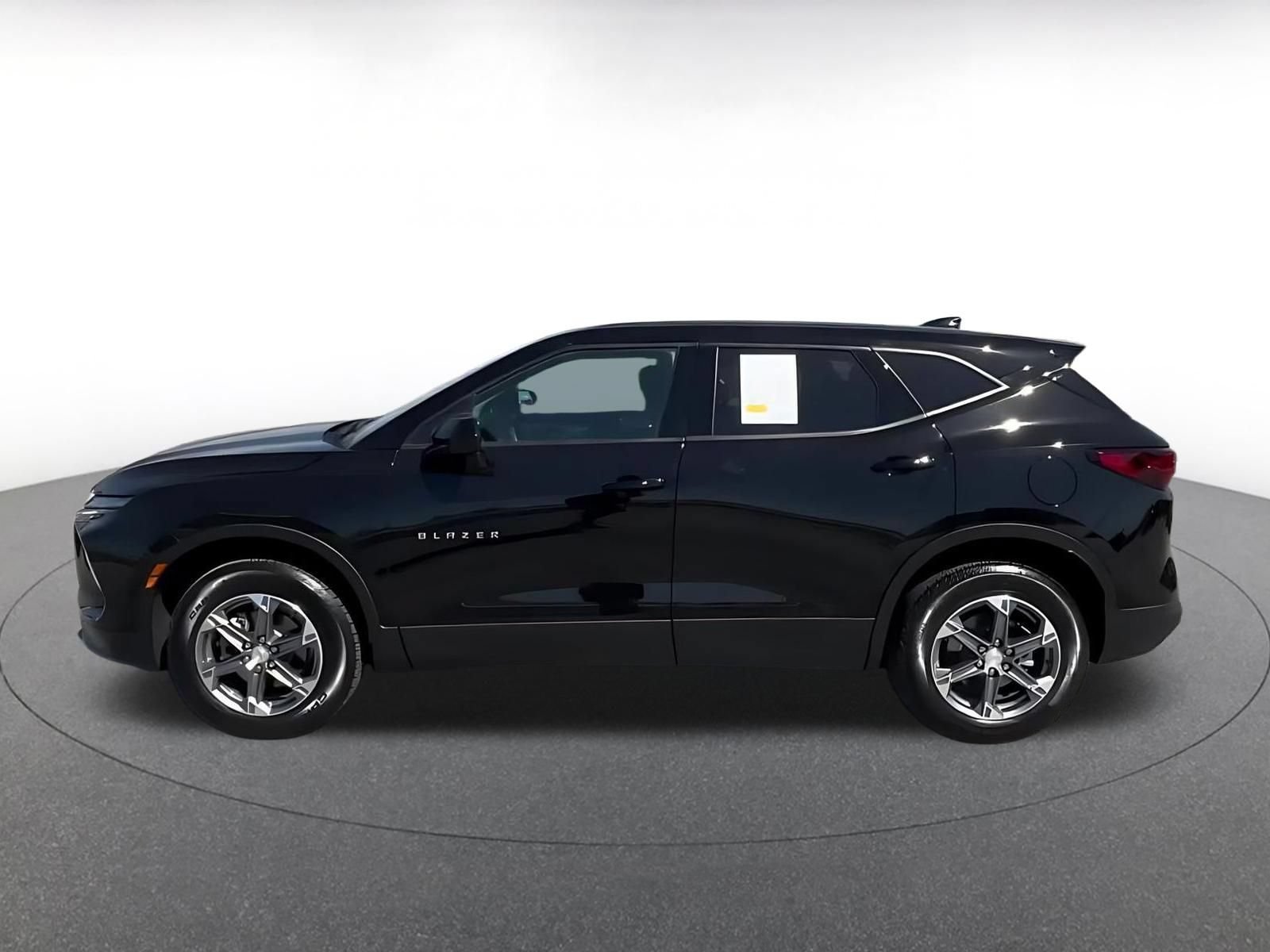 Thumbnail: 2026 Chevrolet Blazer - 9