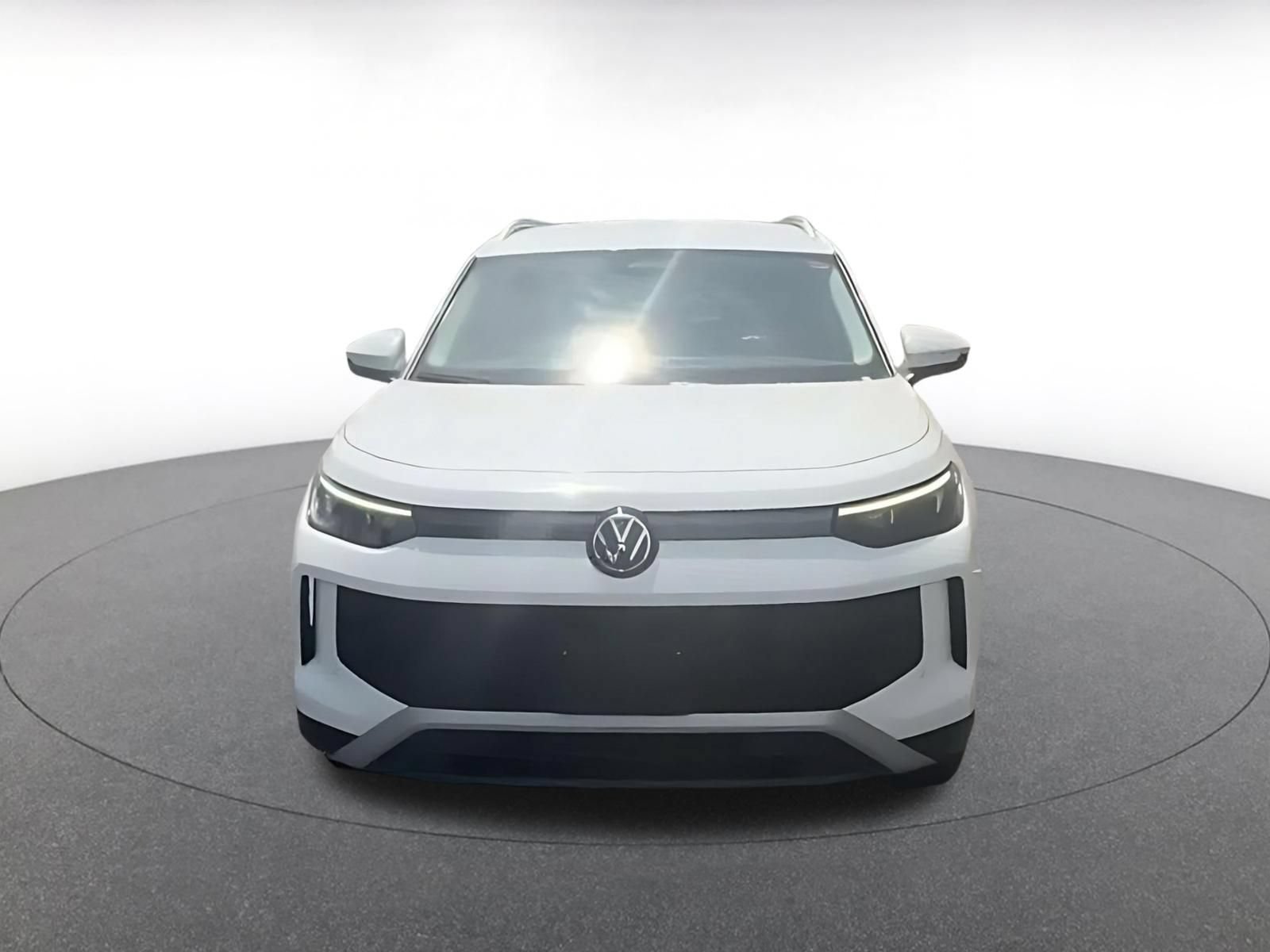 Thumbnail: 2026 Volkswagen Tiguan - 4