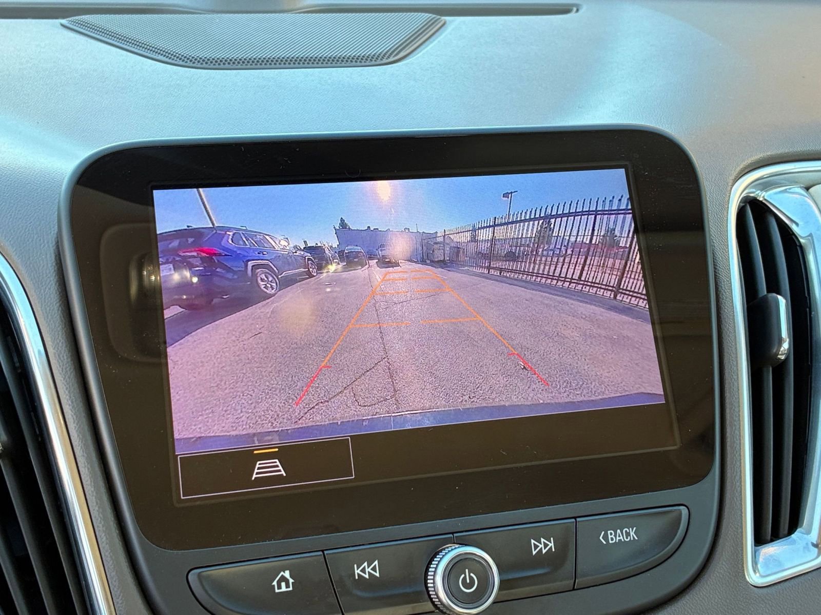 Thumbnail: 2024 Chevrolet Malibu - 17