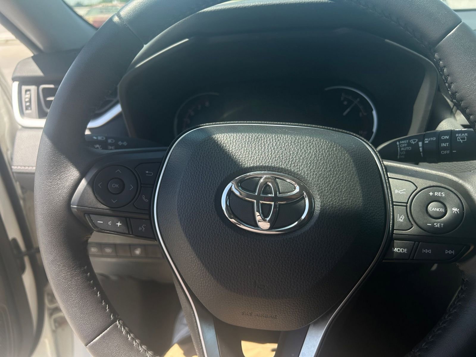 Thumbnail: 2024 Toyota RAV4 - 28