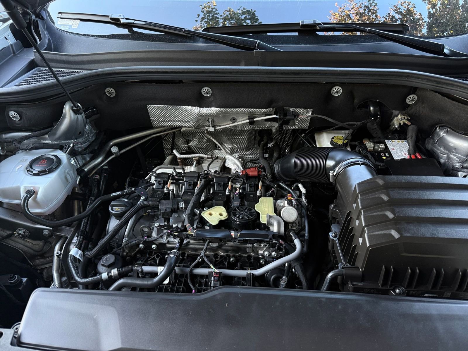 Thumbnail: 2025 Volkswagen Atlas - 32