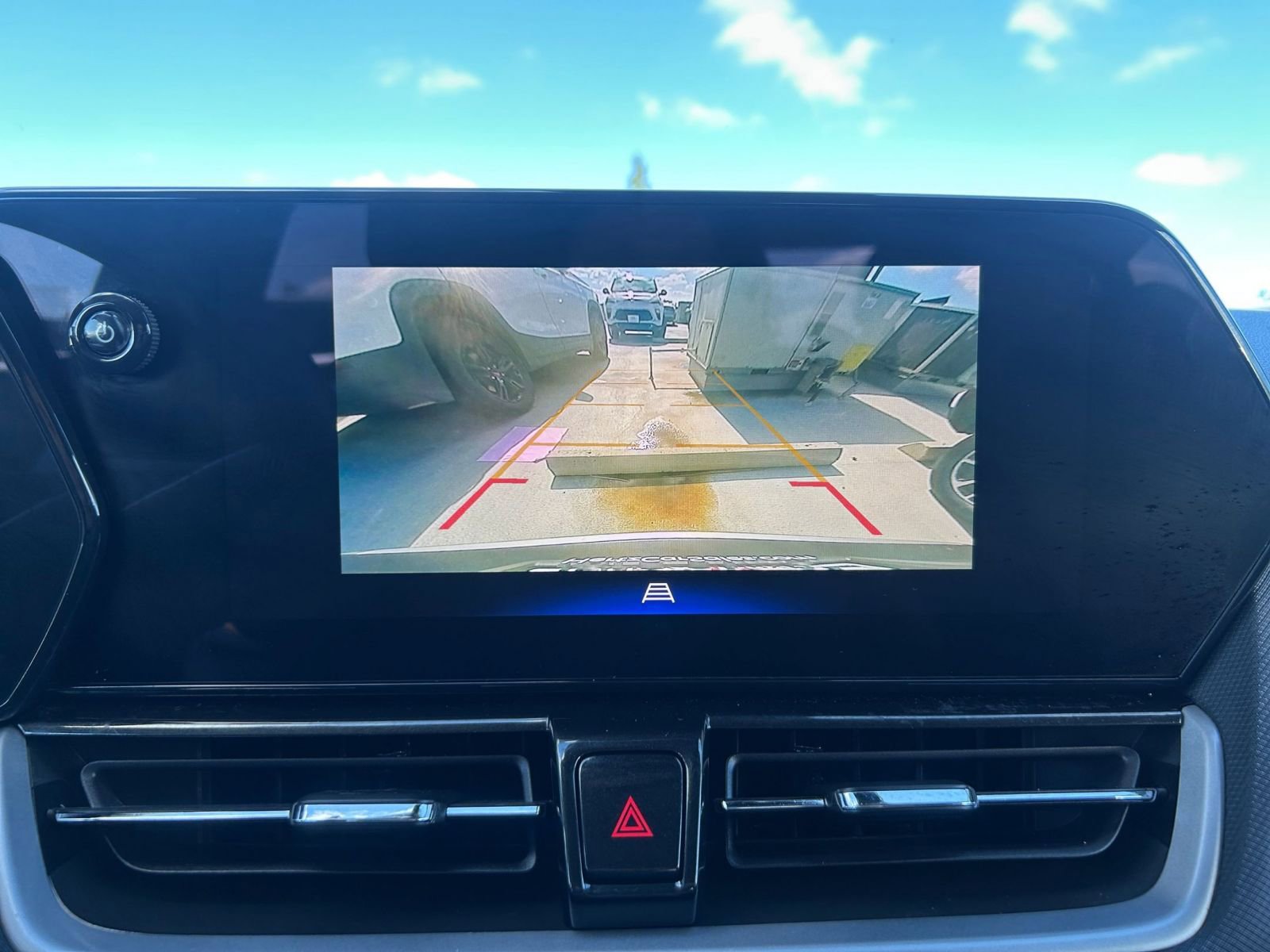 Thumbnail: 2025 Chevrolet TrailBlazer - 17