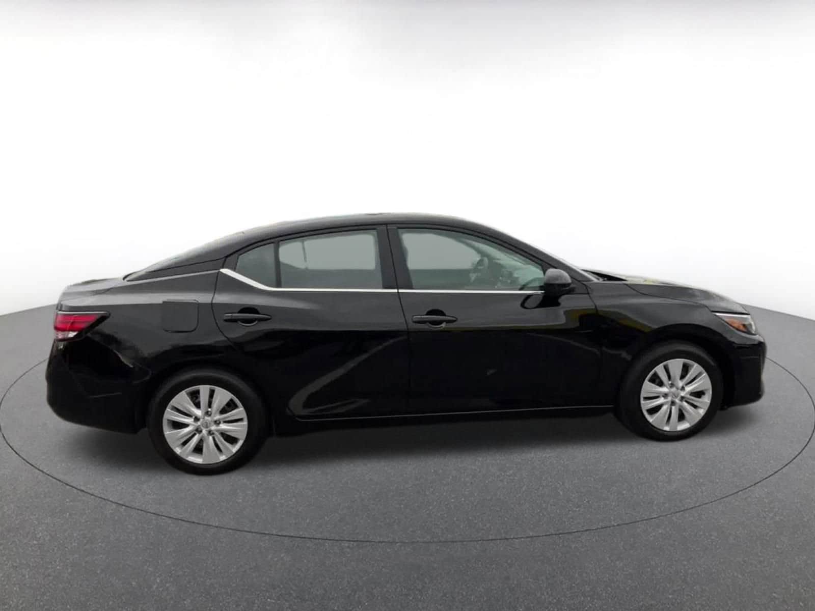 Thumbnail: 2024 Nissan Sentra - 16