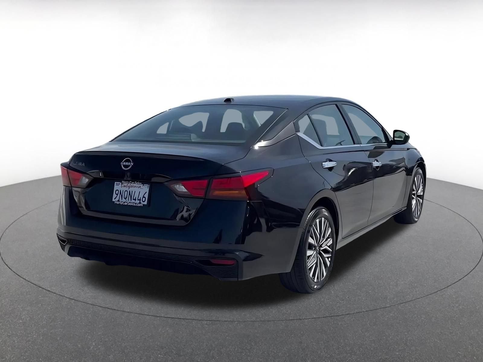 2025 Nissan Altima SV - Photo 12