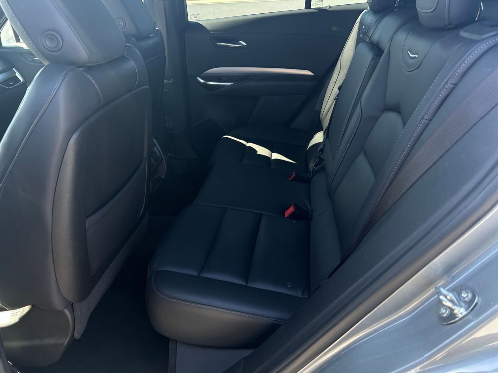 Thumbnail: 2023 Cadillac XT4 - 24