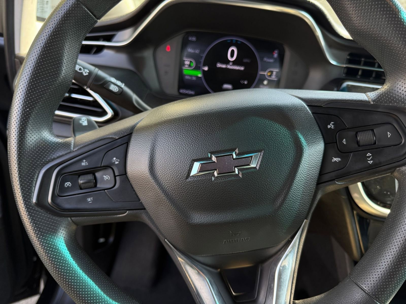 Thumbnail: 2023 Chevrolet Bolt EV - 31