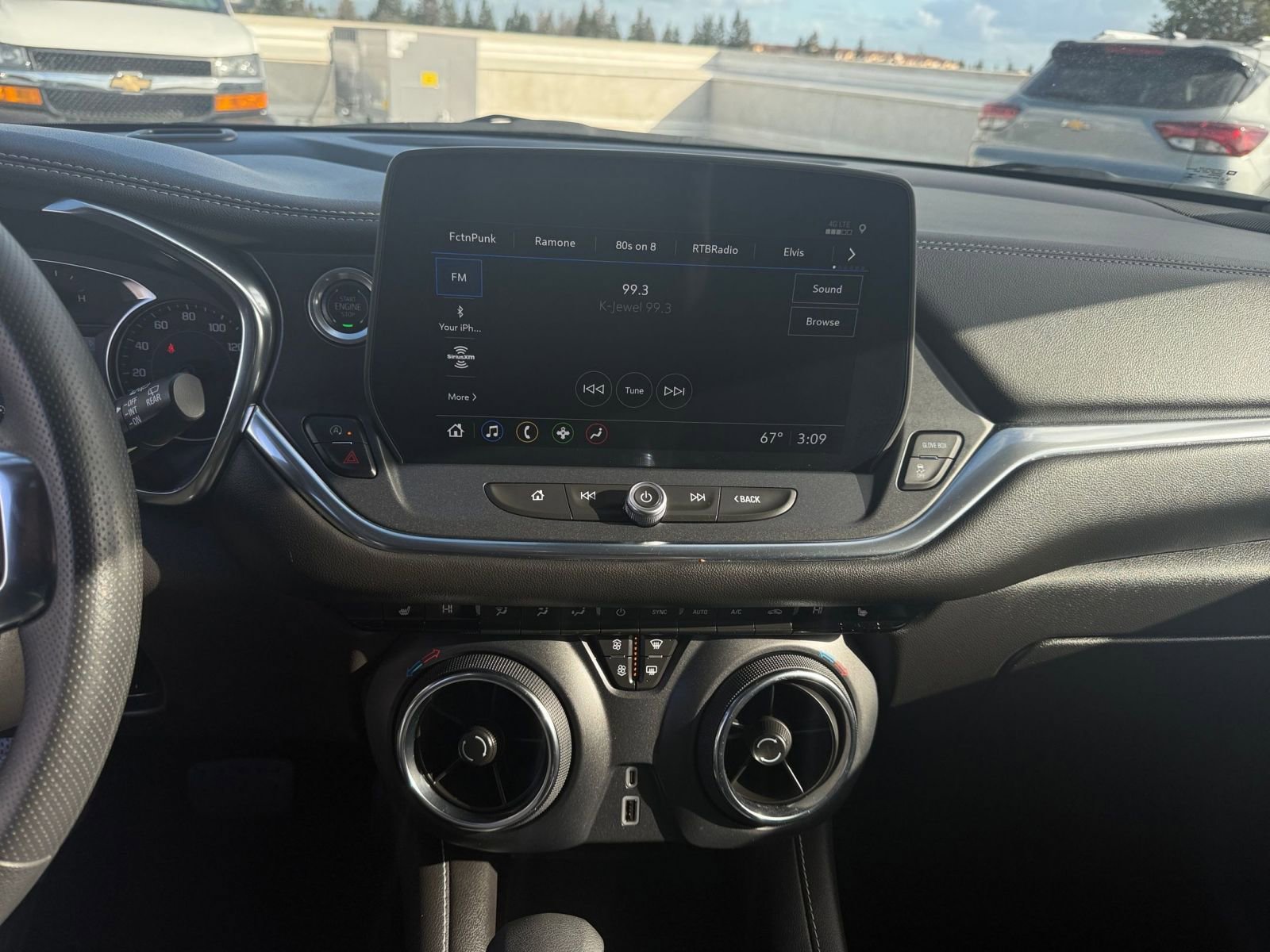 Thumbnail: 2025 Chevrolet Blazer - 17