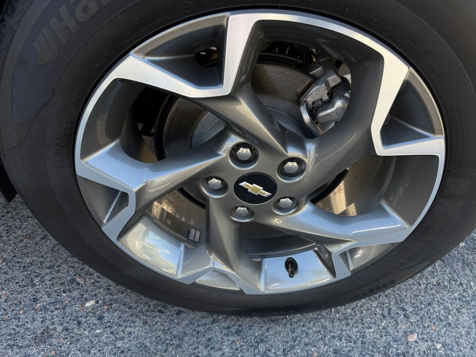 Thumbnail: 2025 Chevrolet Trax - 30