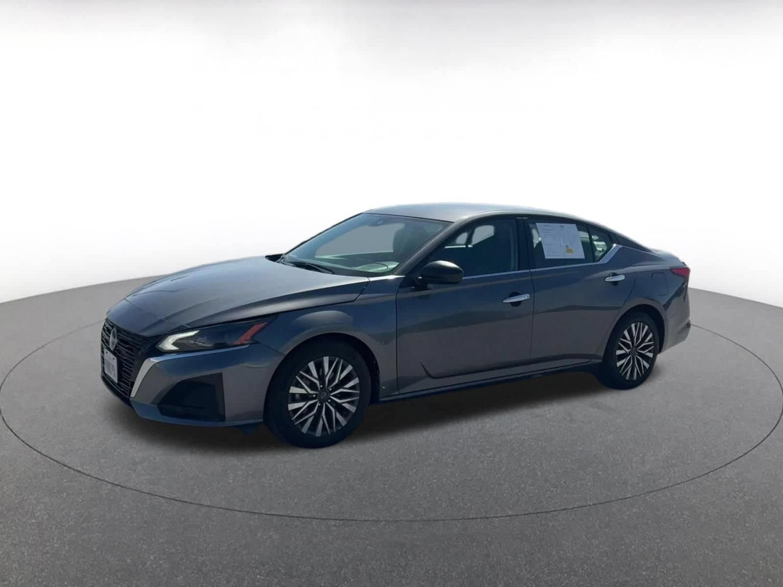 Thumbnail: 2025 Nissan Altima - 7