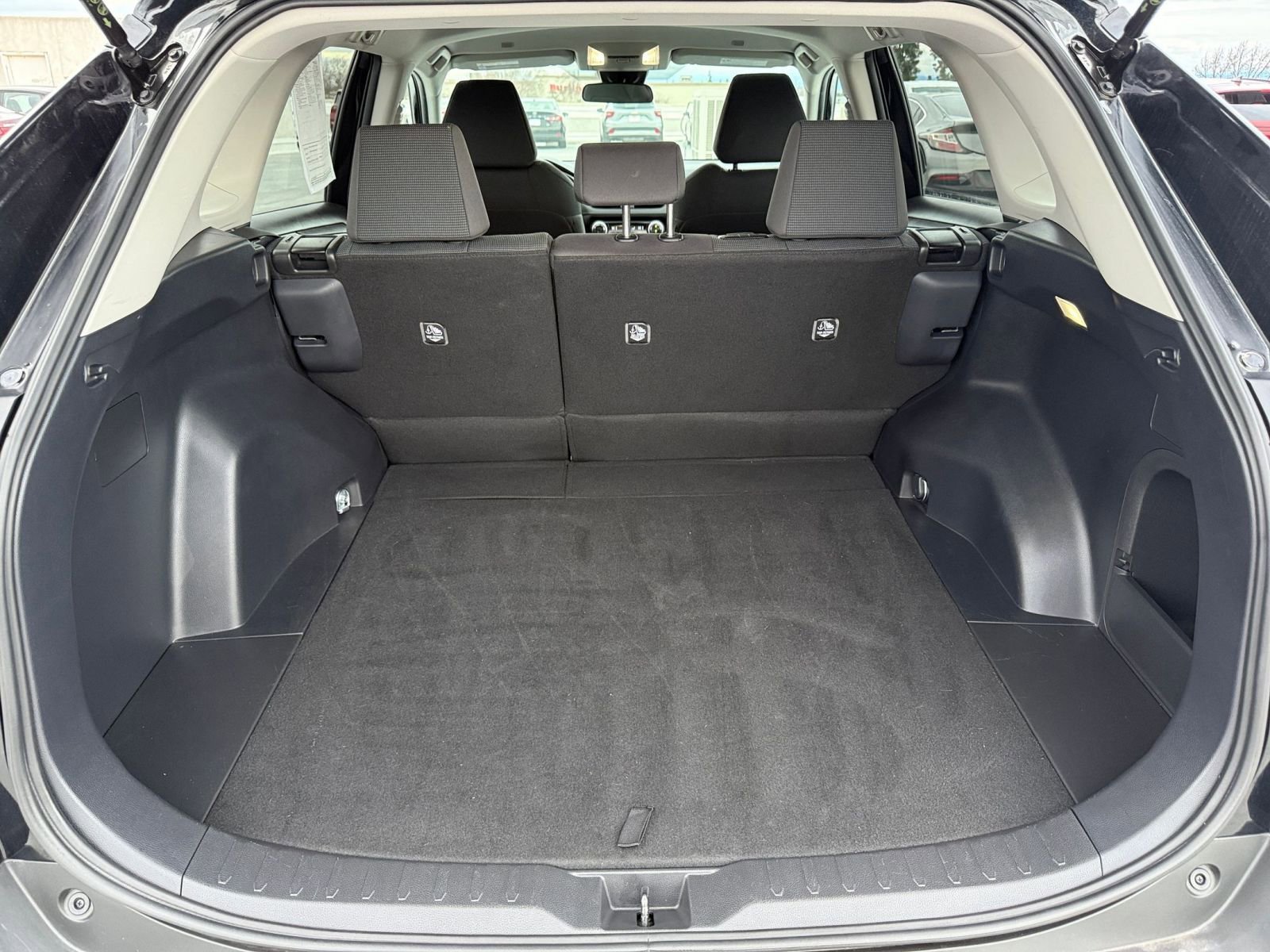 Thumbnail: 2025 Toyota RAV4 - 30