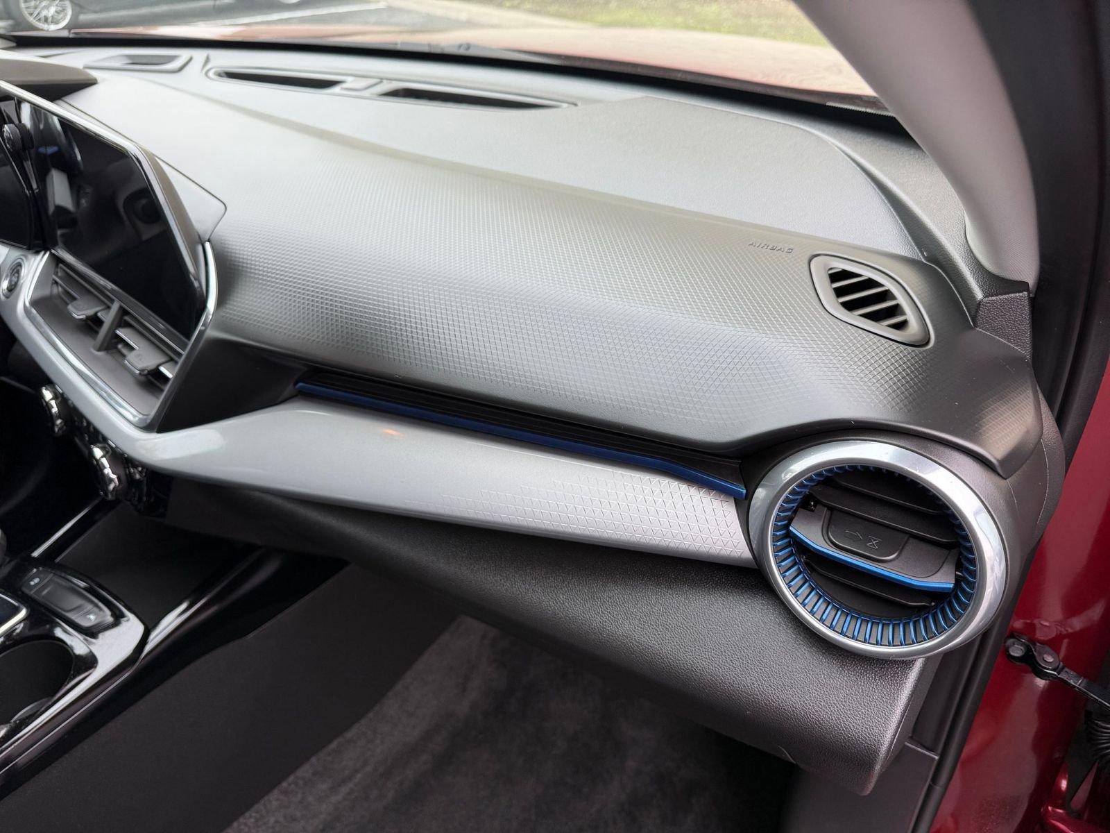 Thumbnail: 2025 Chevrolet Trax - 33