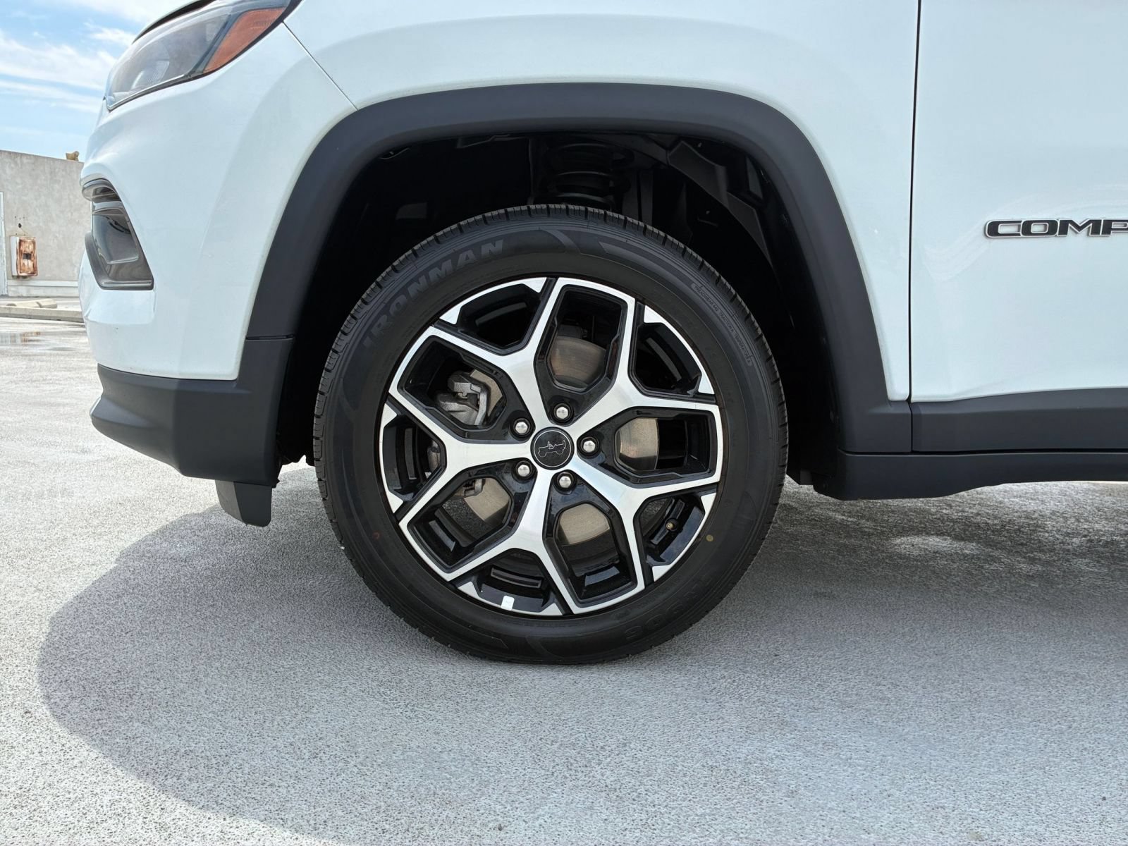 Thumbnail: 2025 Jeep Compass - 31