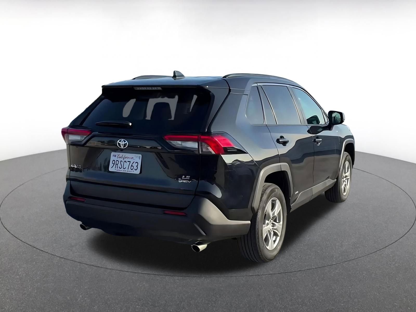 Thumbnail: 2025 Toyota RAV4 - 14