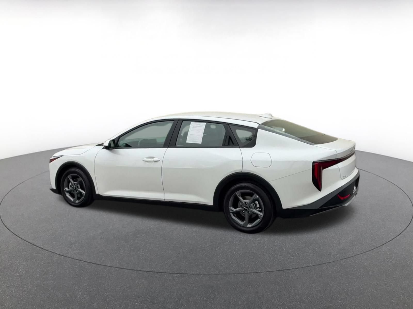 Thumbnail: 2025 Kia K4 - 9