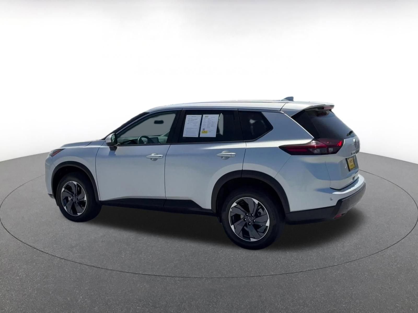 Thumbnail: 2025 Nissan Rogue - 10