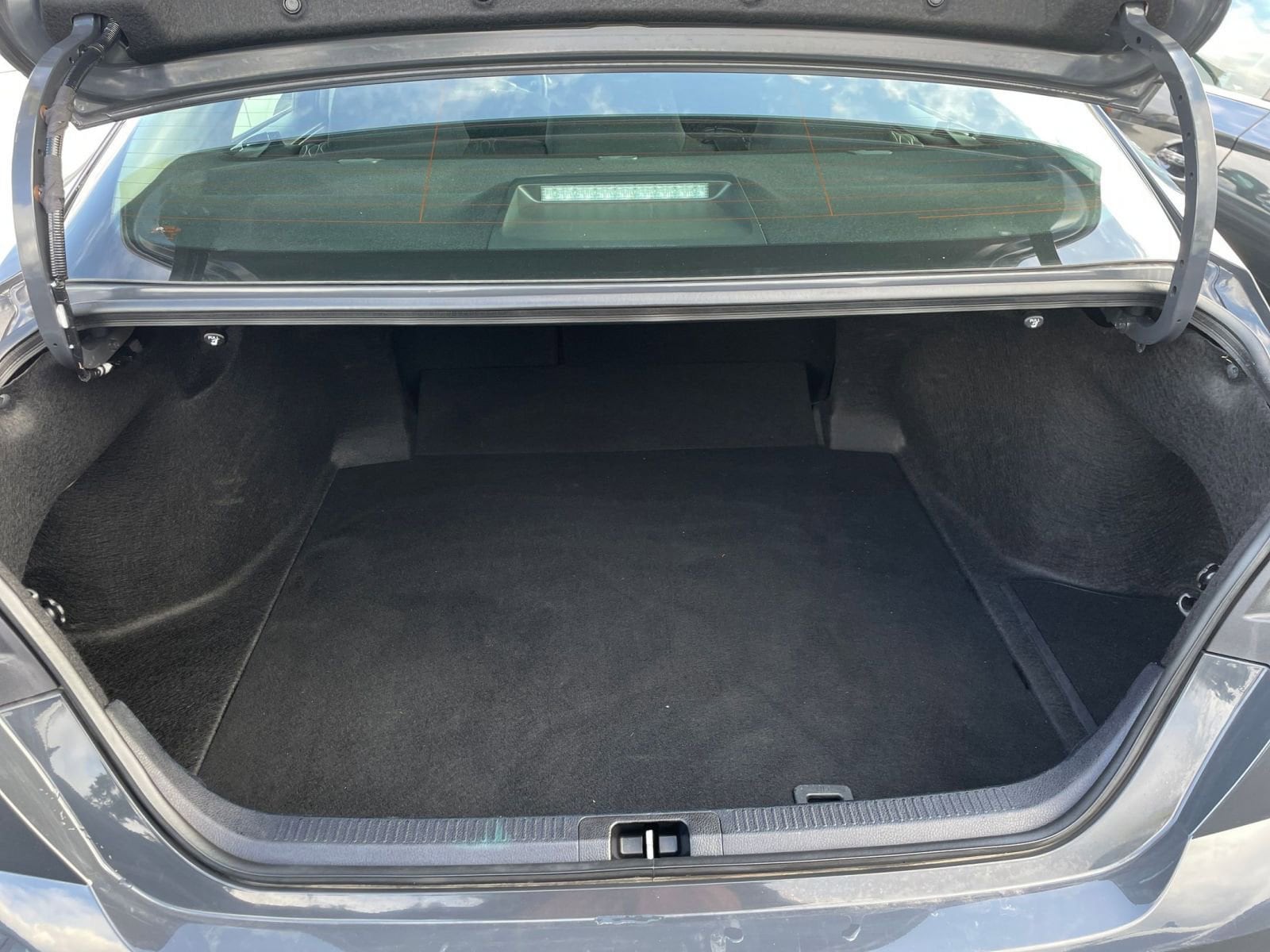 Thumbnail: 2025 Toyota Camry - 31