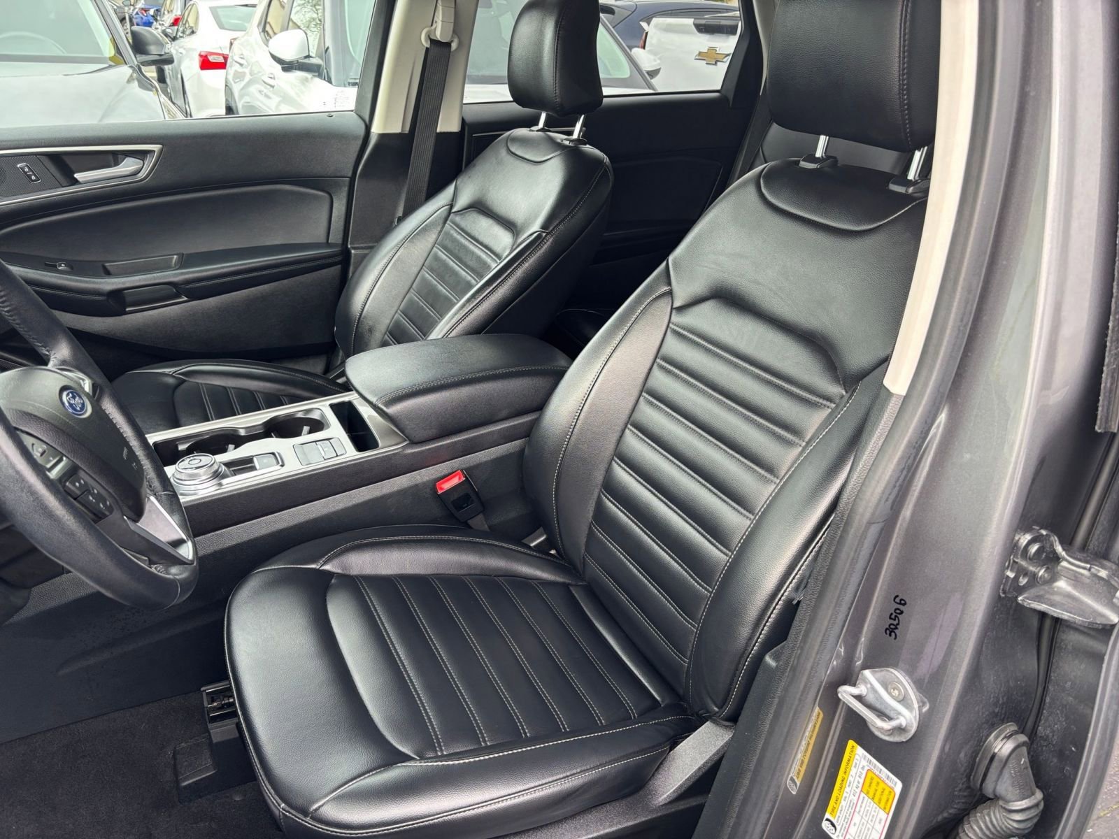 2023 Ford Edge SEL 27